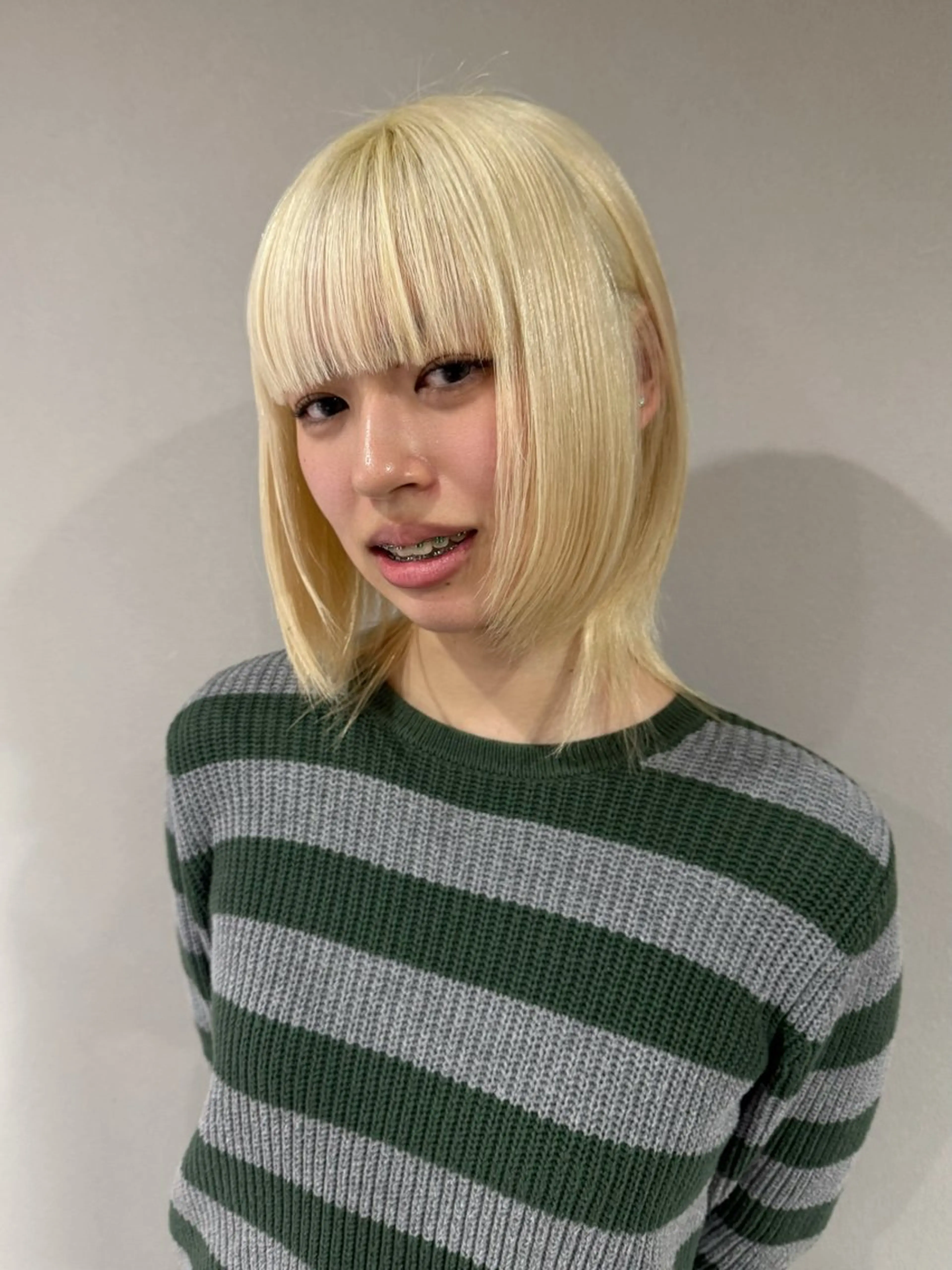 抜きっぱなしプロンド⭐︎リタッチのみの写真