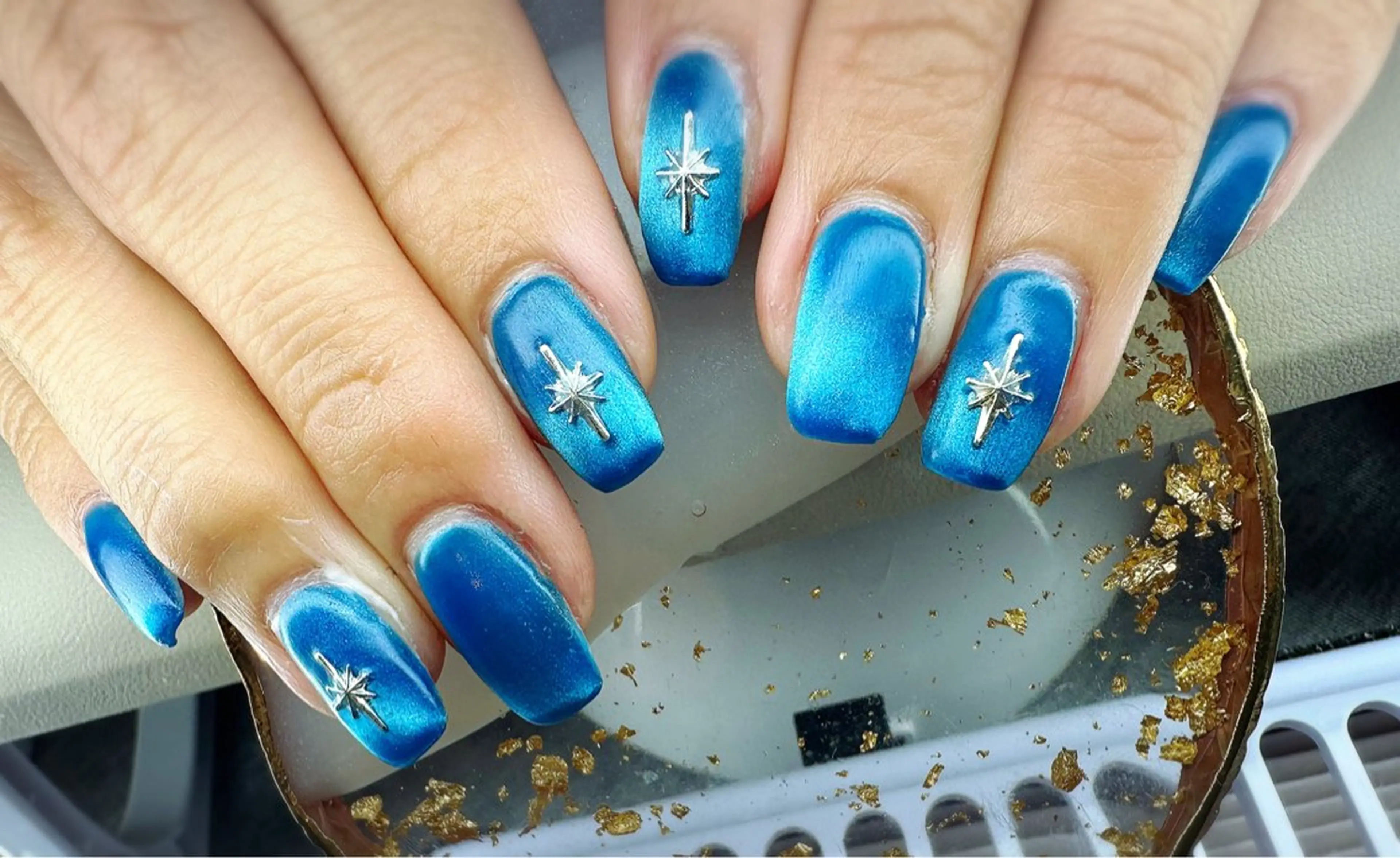 ネイル マグネットネイル ハンドネイル YOKOSUKA🧸 NAIL🌿🫧💛のネイルデザイン