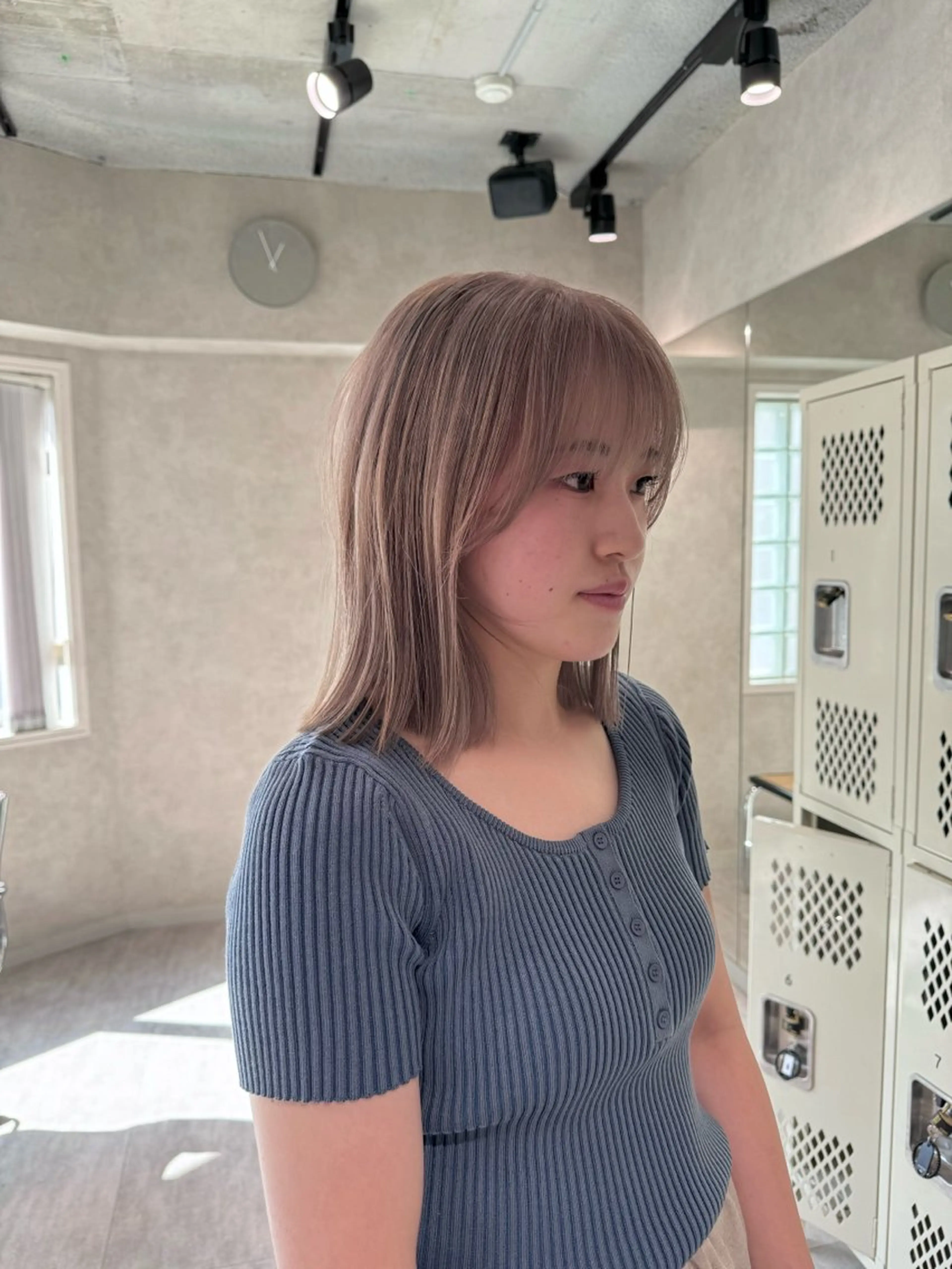 ミディアム カット ヘアカラー トリートメント ダブルカラー ブリーチ/kaitoのヘアスタイル