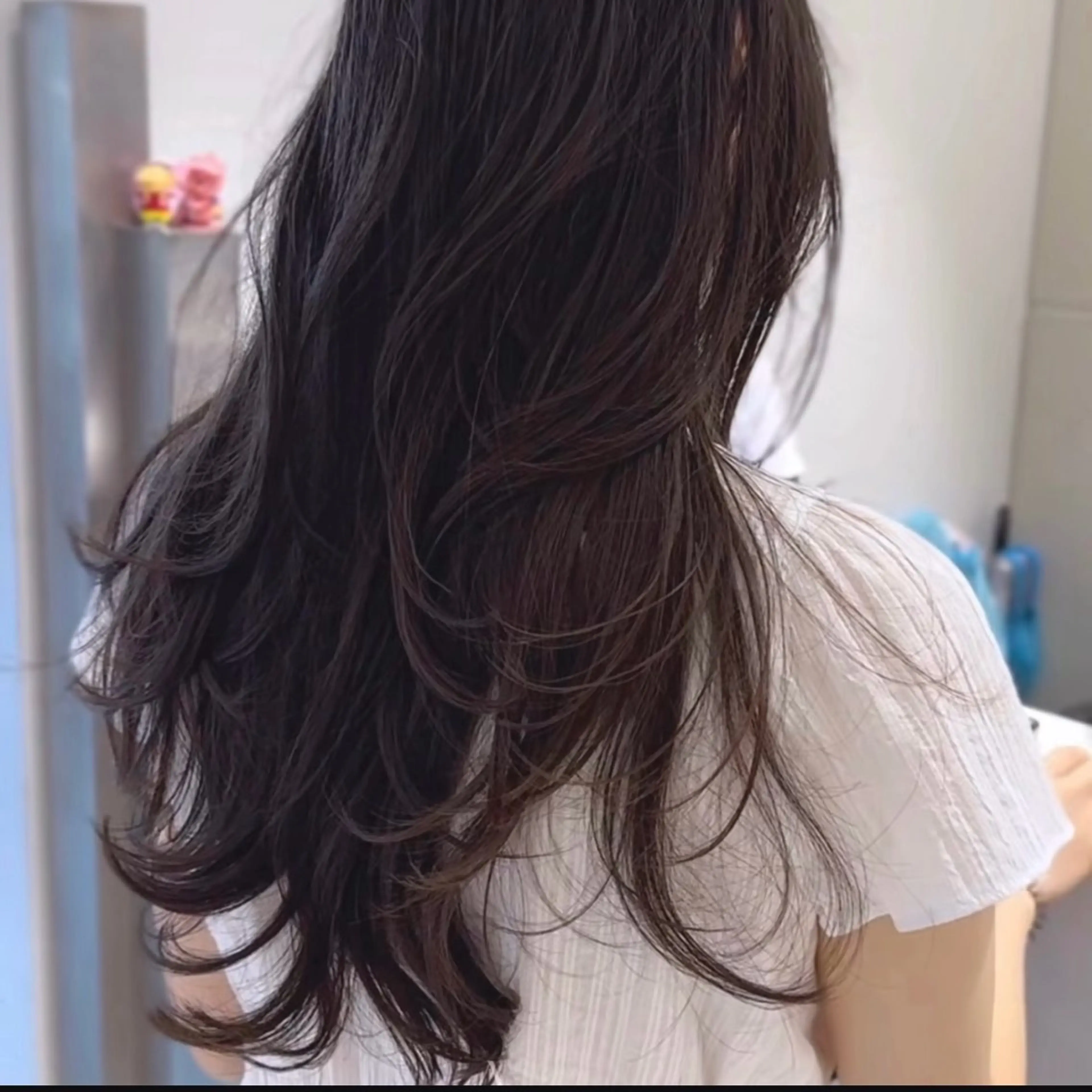 ロング ヘアカラー armony (明治神宮前店)所属・☪︎レイヤー/ウルフ /ハッシュ☪︎ にこのヘアスタイル