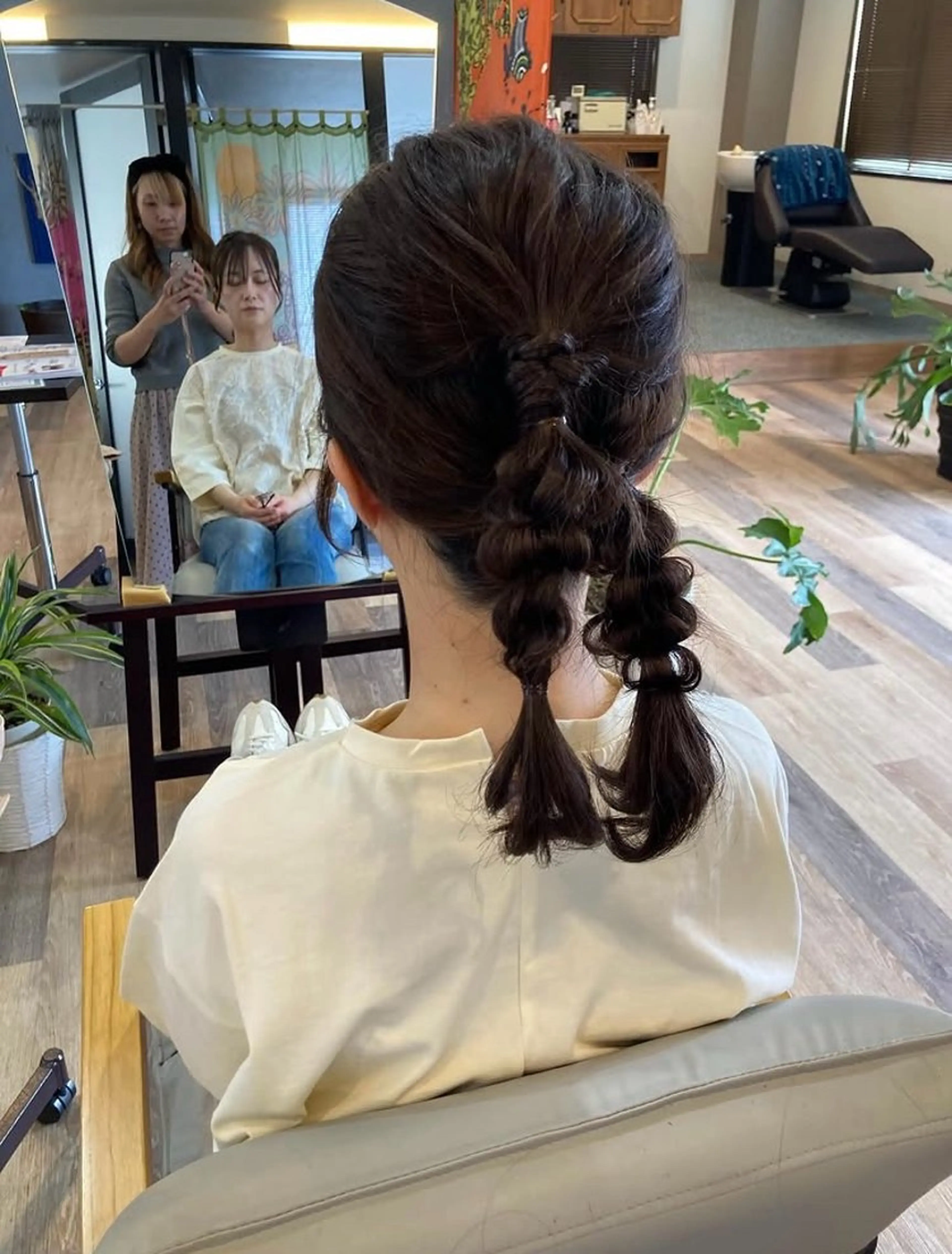 セミロング ヘアセット 中野 紹江のマツエク・マツパデザイン