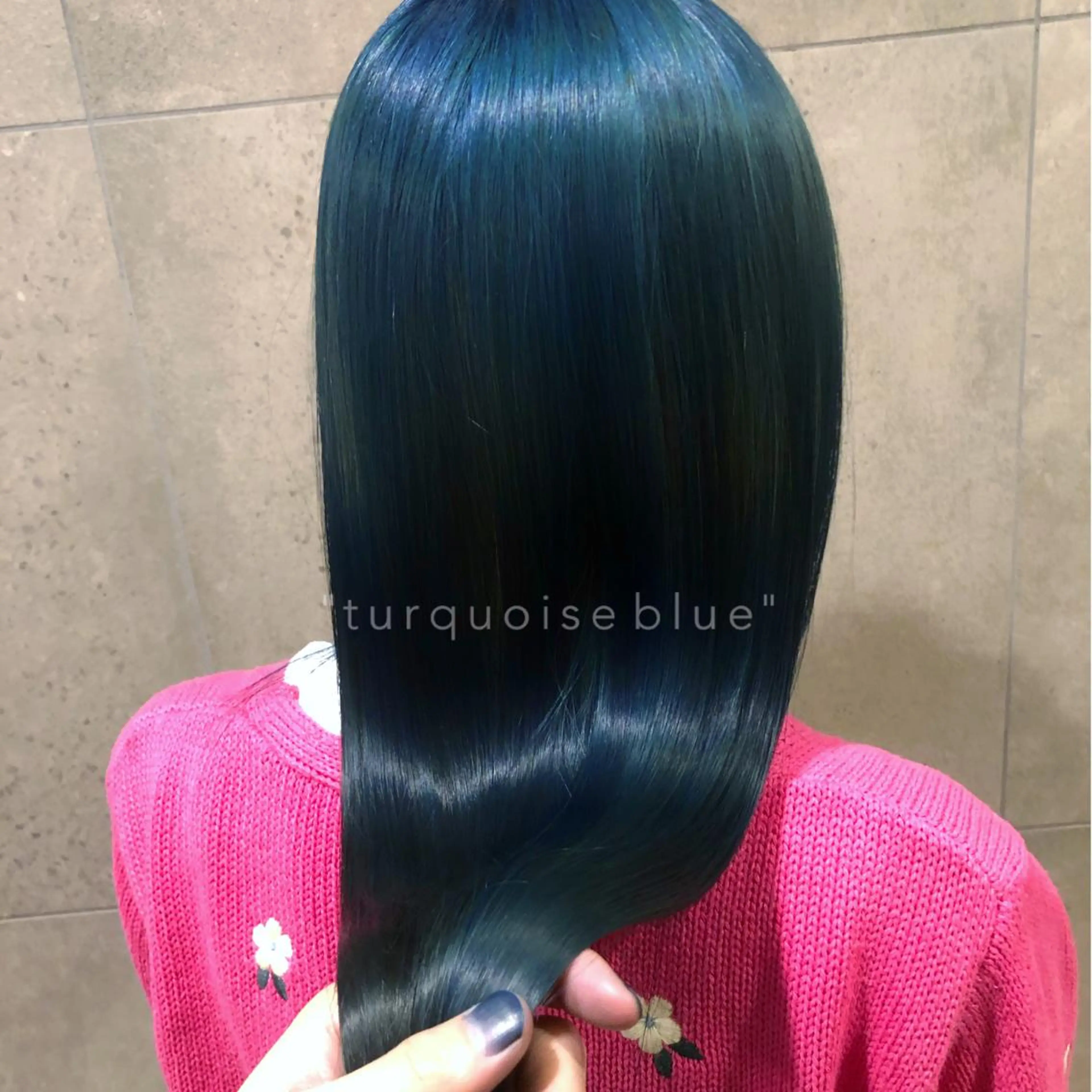 ロング カラー 黒髪 ブルーカラー ブルーブラック カット ヘアカラー トリートメント レイヤーカット／ 髪質改善✨山中優のヘアスタイル