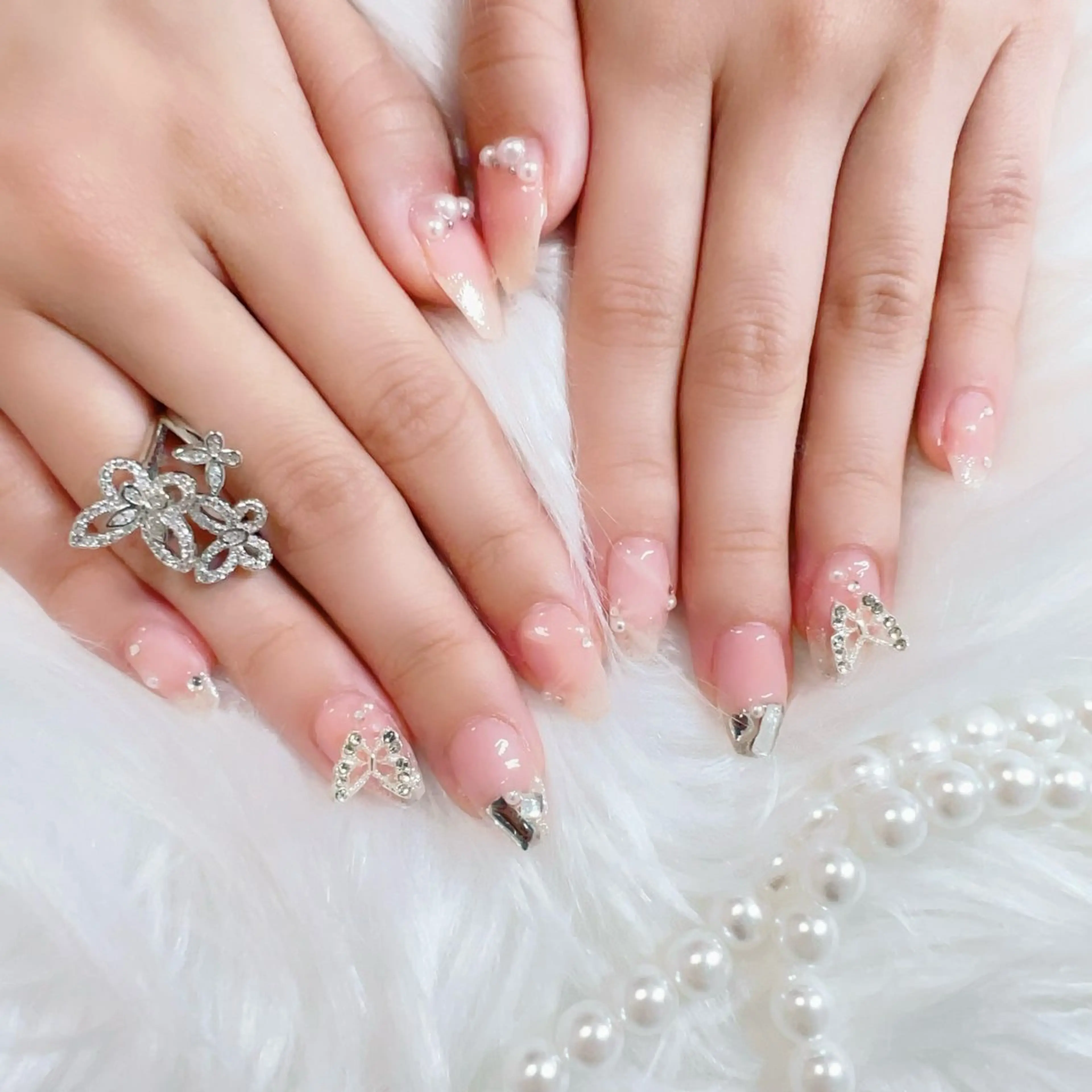 ネイル エスポワールビューティサロン所属・エスポワール ビューティサロンのマツエク・マツパデザイン