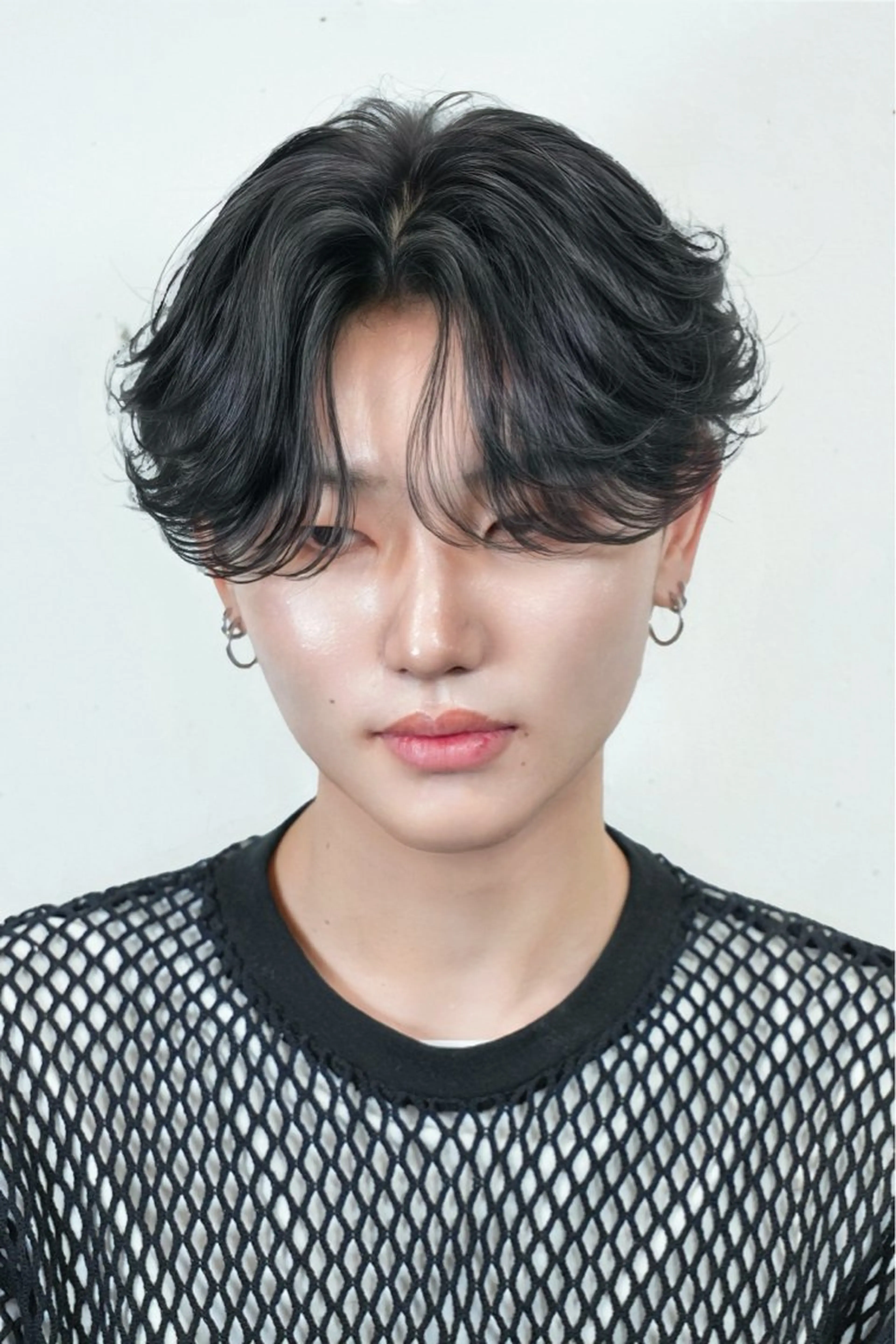 パーマ メンズ フェザーパーマ メンズパーマ カット パーマ 湖城 恵吾のヘアスタイル