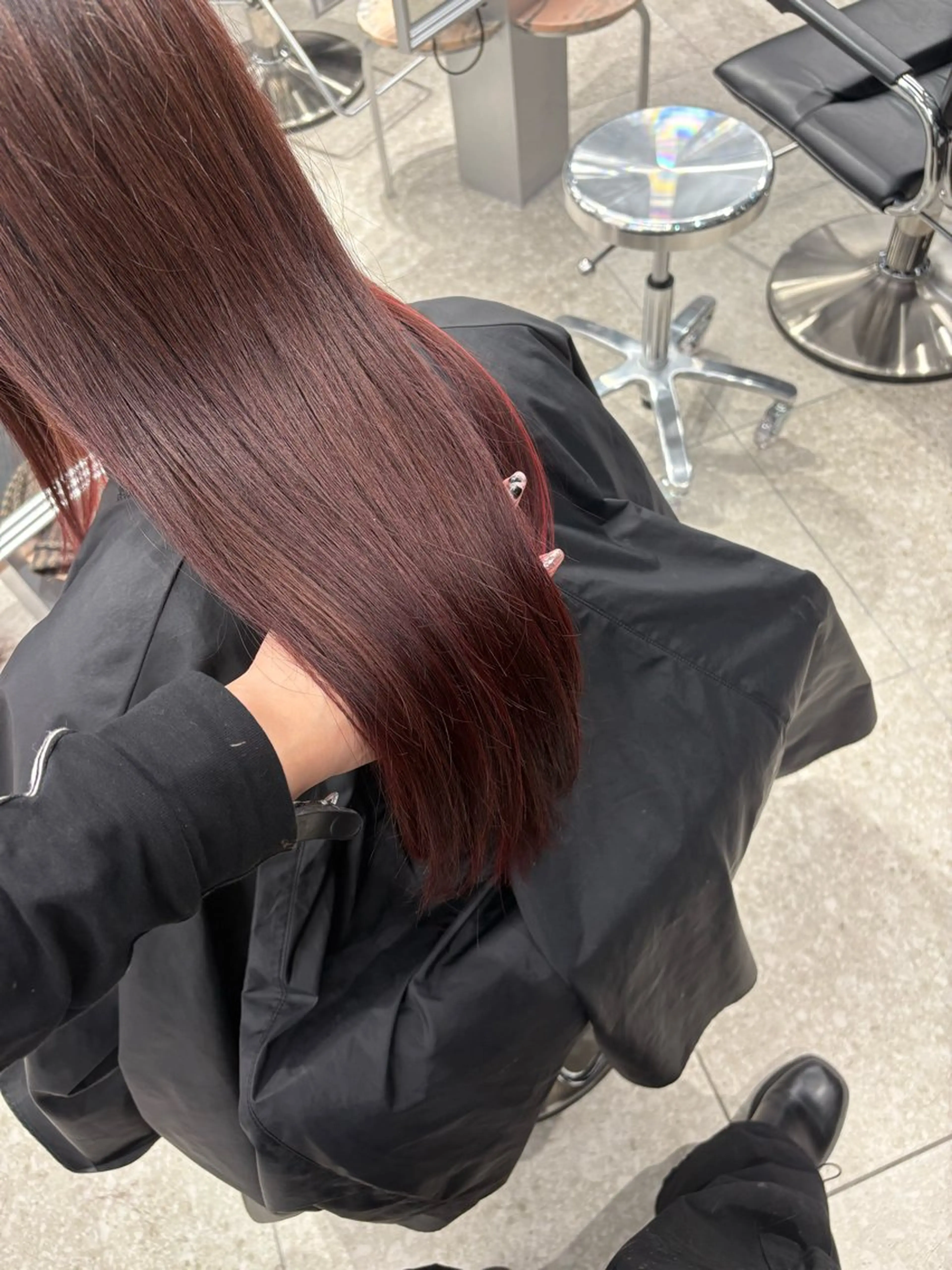 ロング カラー ヘアカラー トリートメント PELEハイトーン shinobuのヘアスタイル