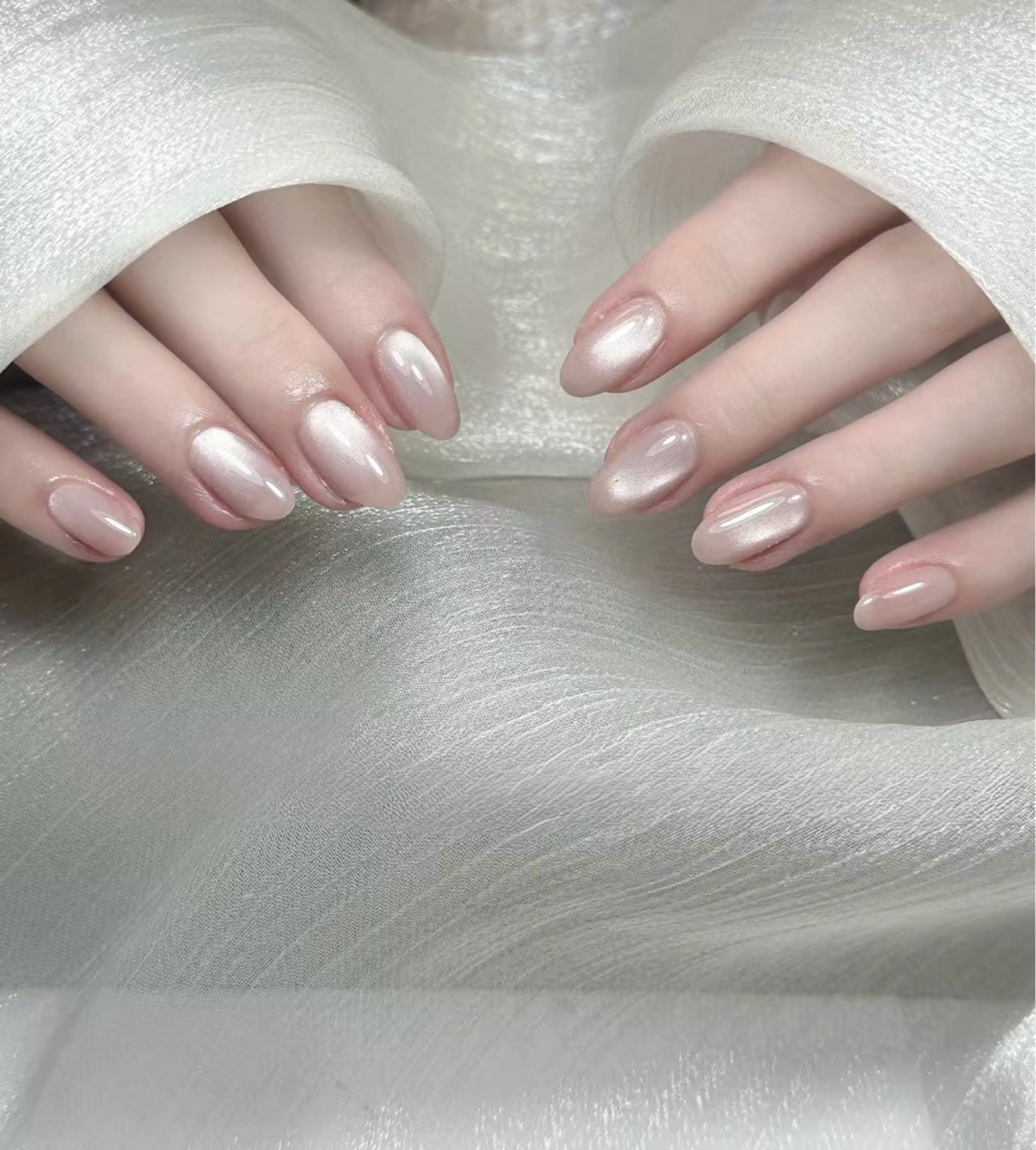 ネイル マグネットネイル マグネットワンカラー ワンカラーネイル ハンドネイル YUAN Nailのネイルデザイン