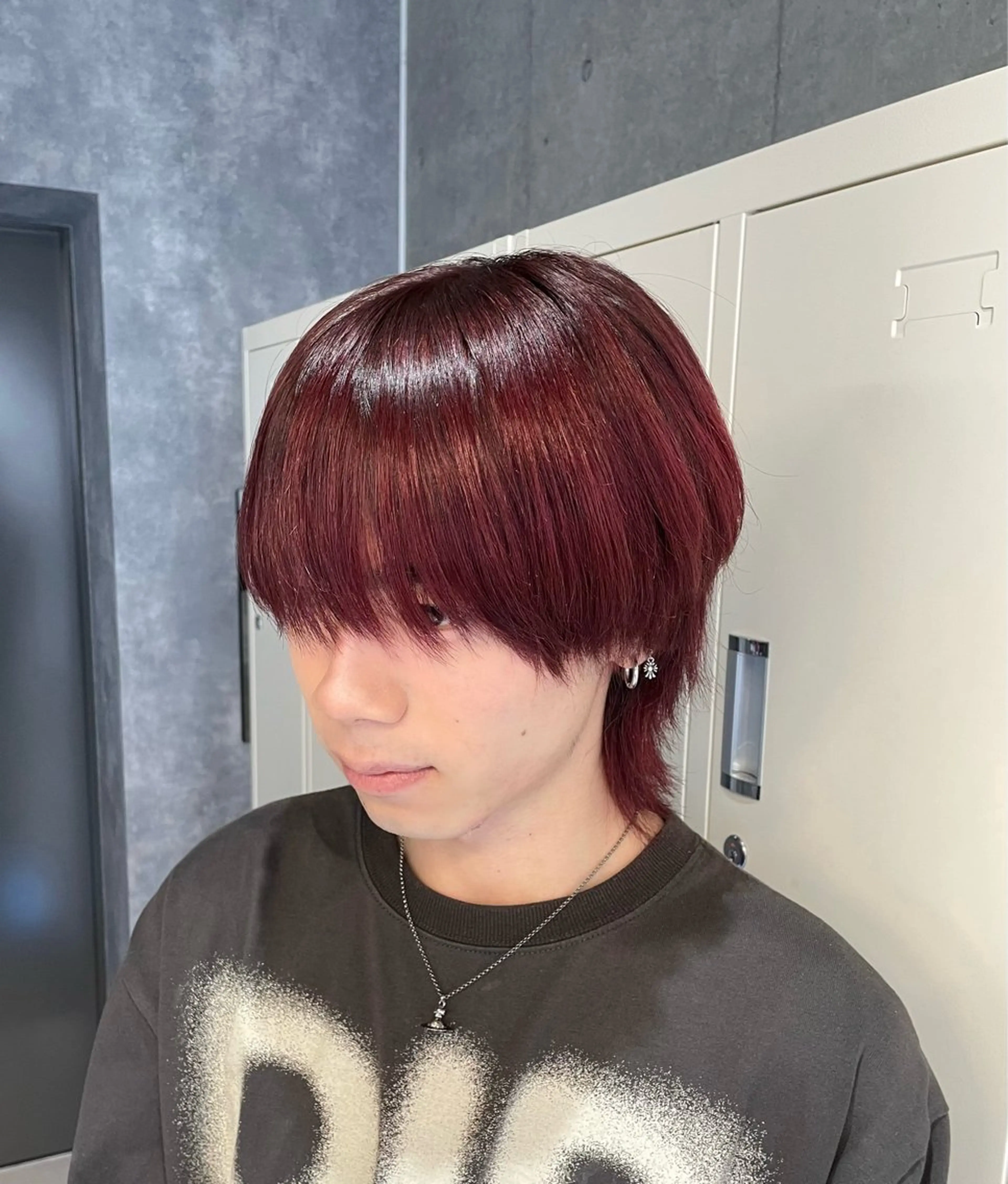 ミディアム カラー メンズ ヘアカラー トリートメント ʜᴀʀᴜᴋᴀ♱メンズ ウルフ/ブリーチのヘアスタイル