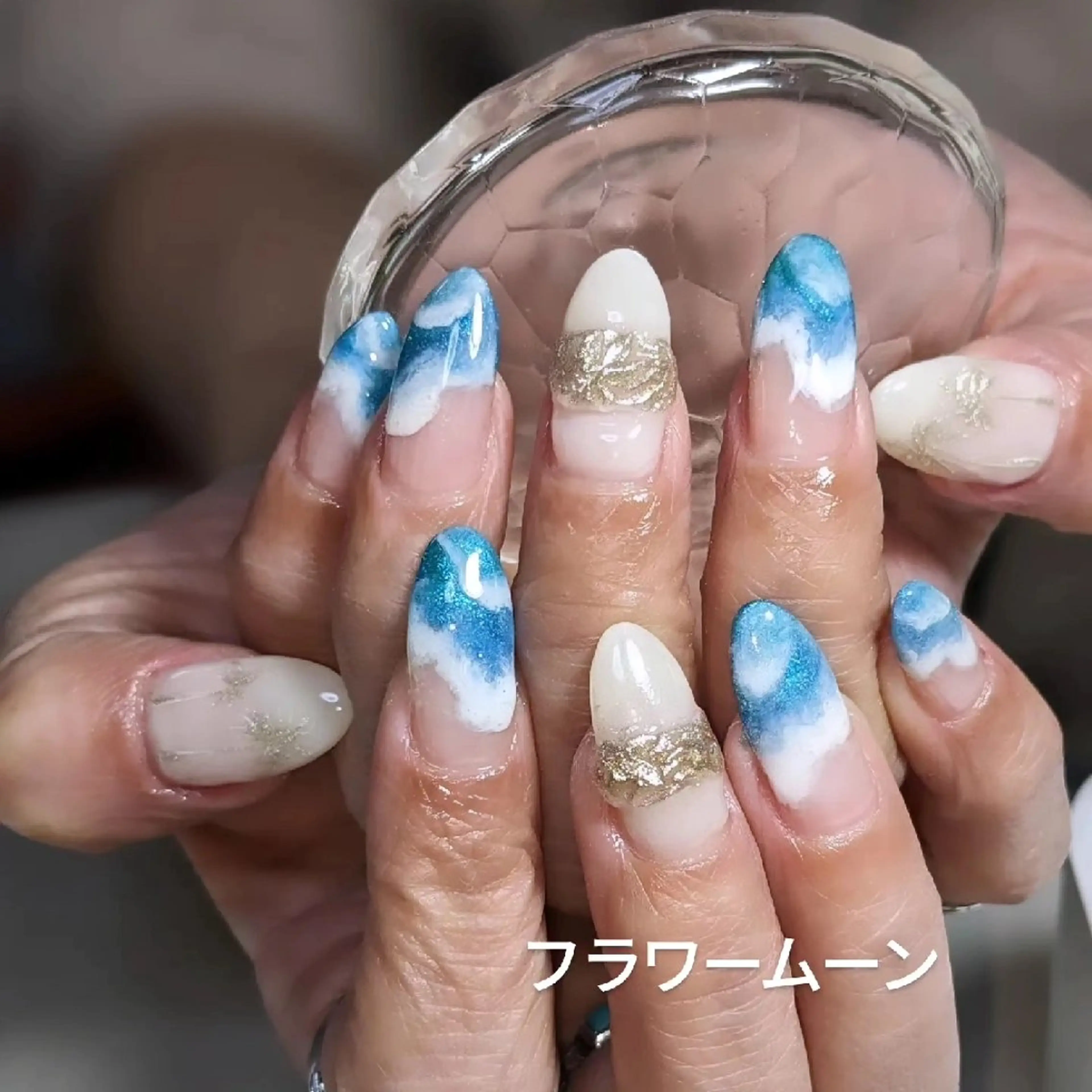 ネイル ミラーネイル 夏ネイル フラワー ムーンのネイルデザイン