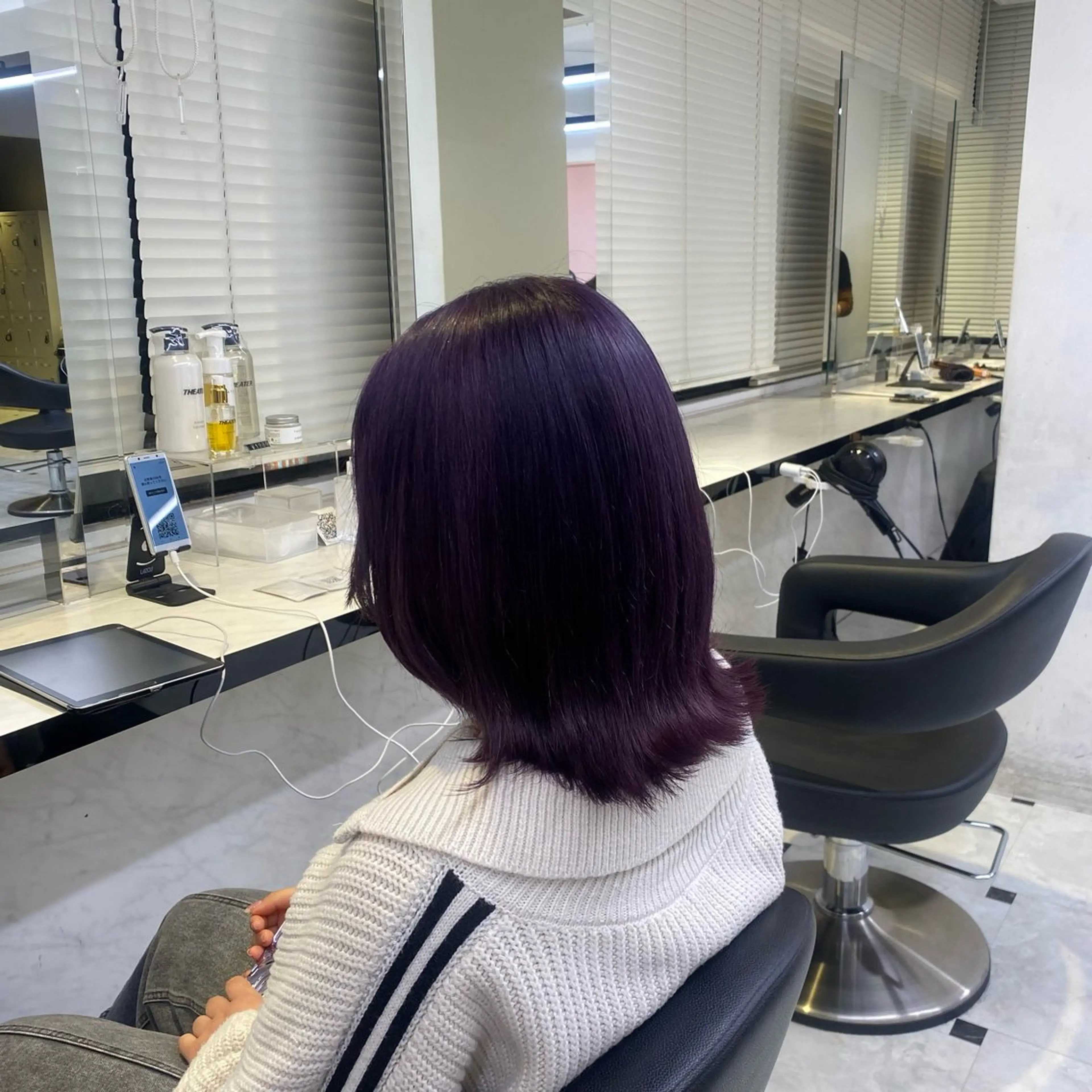 ミディアム カラー ラベンダーカラー ヘアカラー トリートメント ヘッドスパ ヘアセット 透明感ベージュカラー 🪞上野🪞AIのヘアスタイル