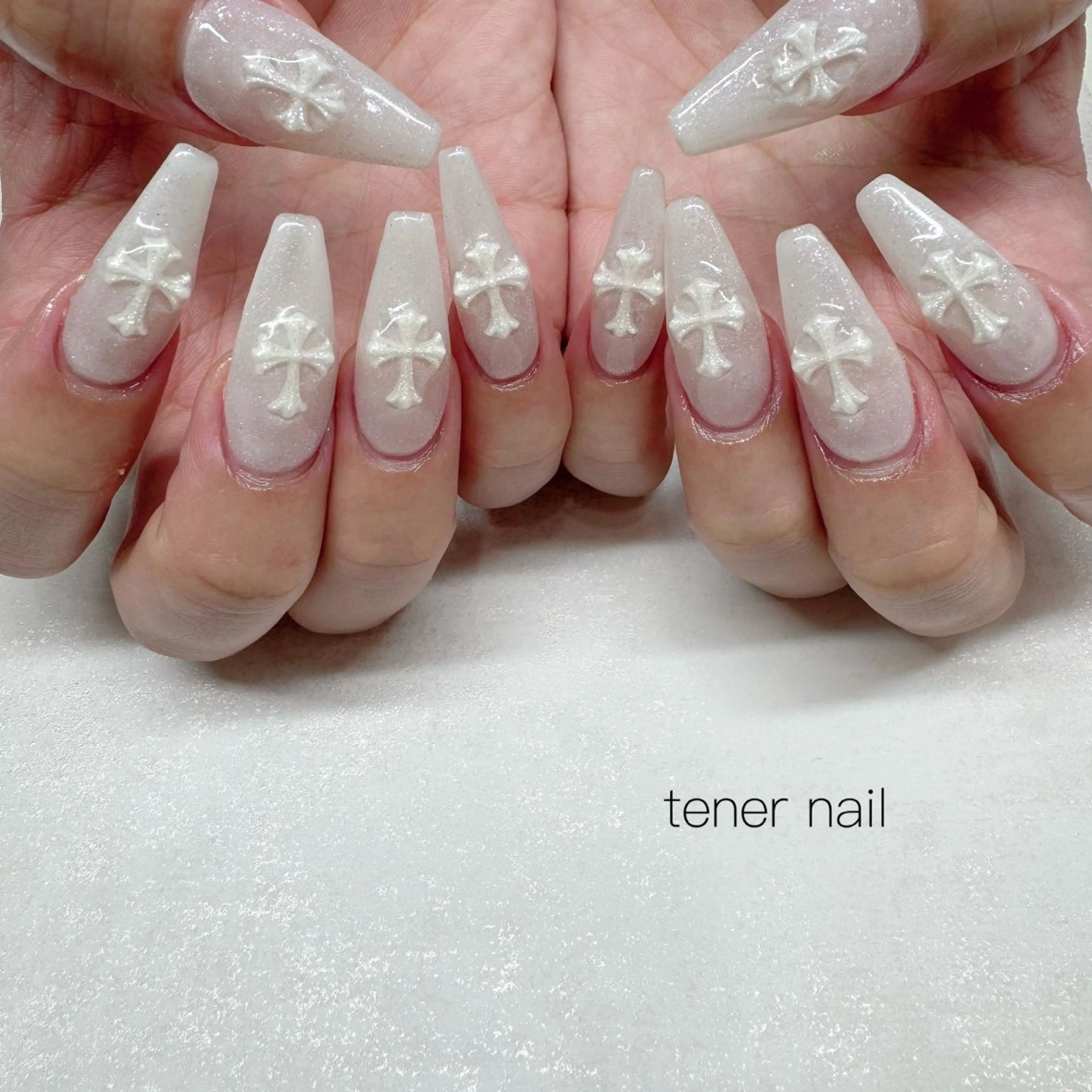 ネイル スカルプネイル ホワイト ハンドネイル テネルネイル tener nailのネイルデザイン