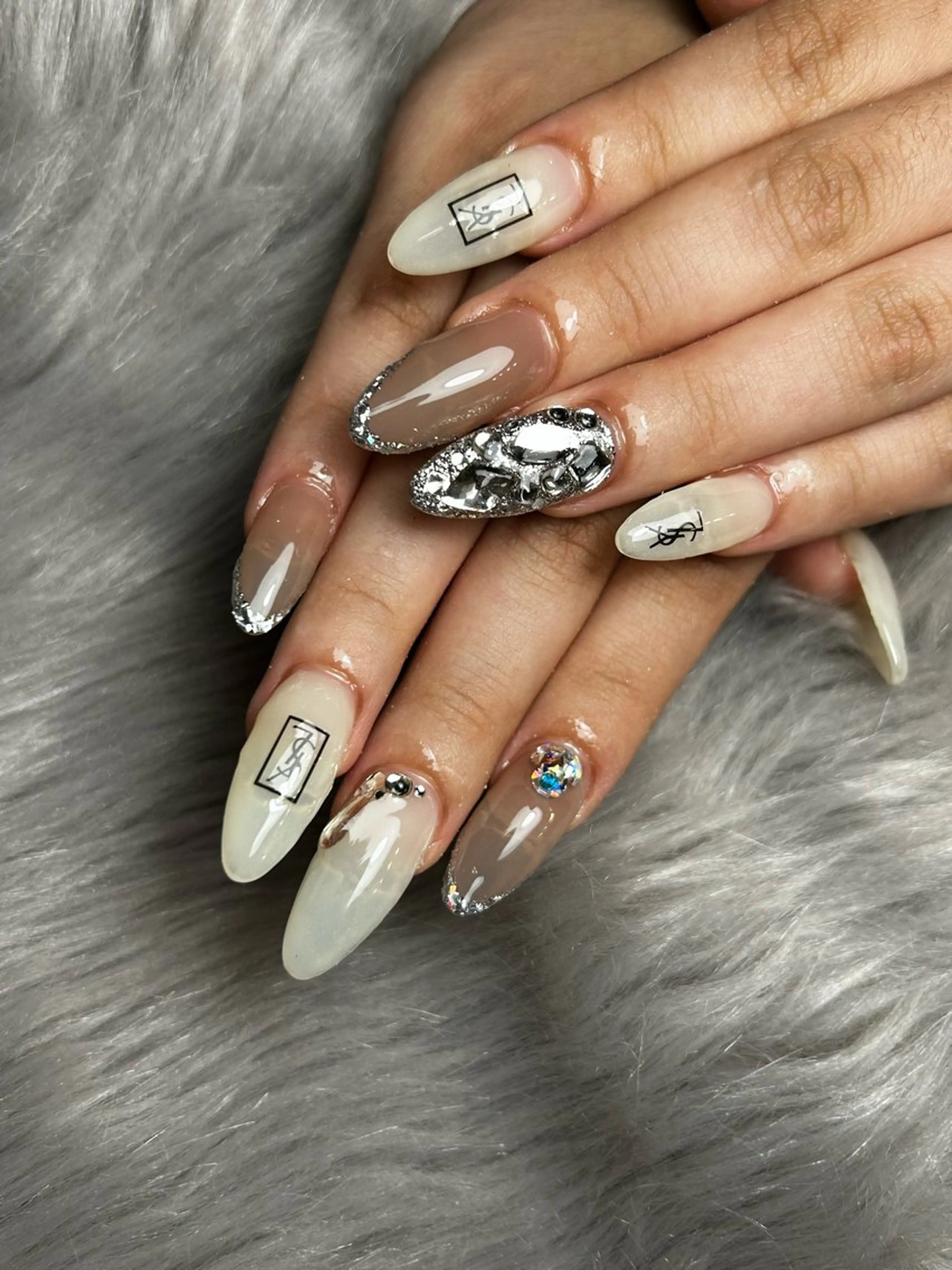 ネイル mou mou nailのネイルデザイン