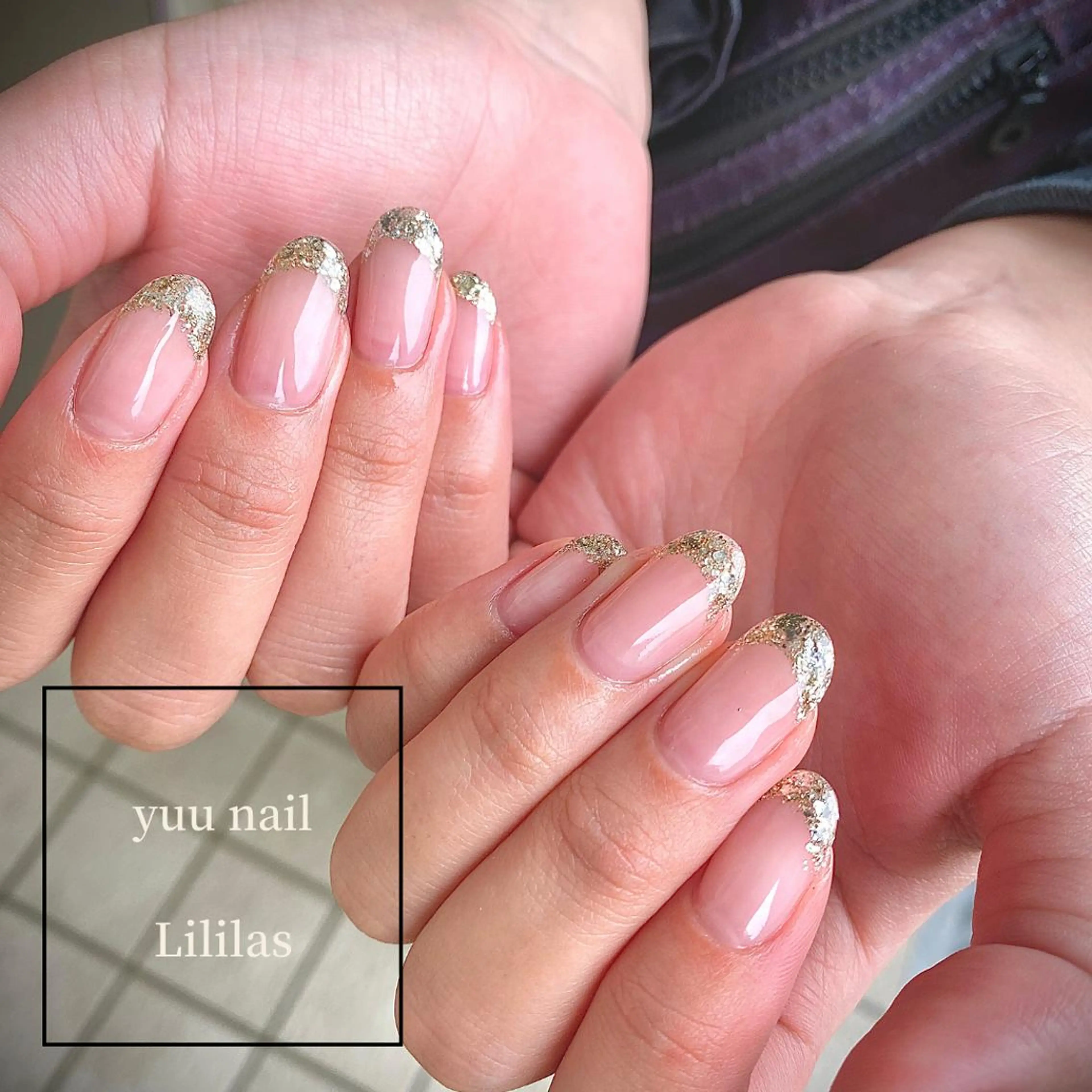 ミディアム 入学式 卒業式のヘアスタイル クリスマス ハンドネイル ハンドケア Lililas サロン&スクールのネイルデザイン