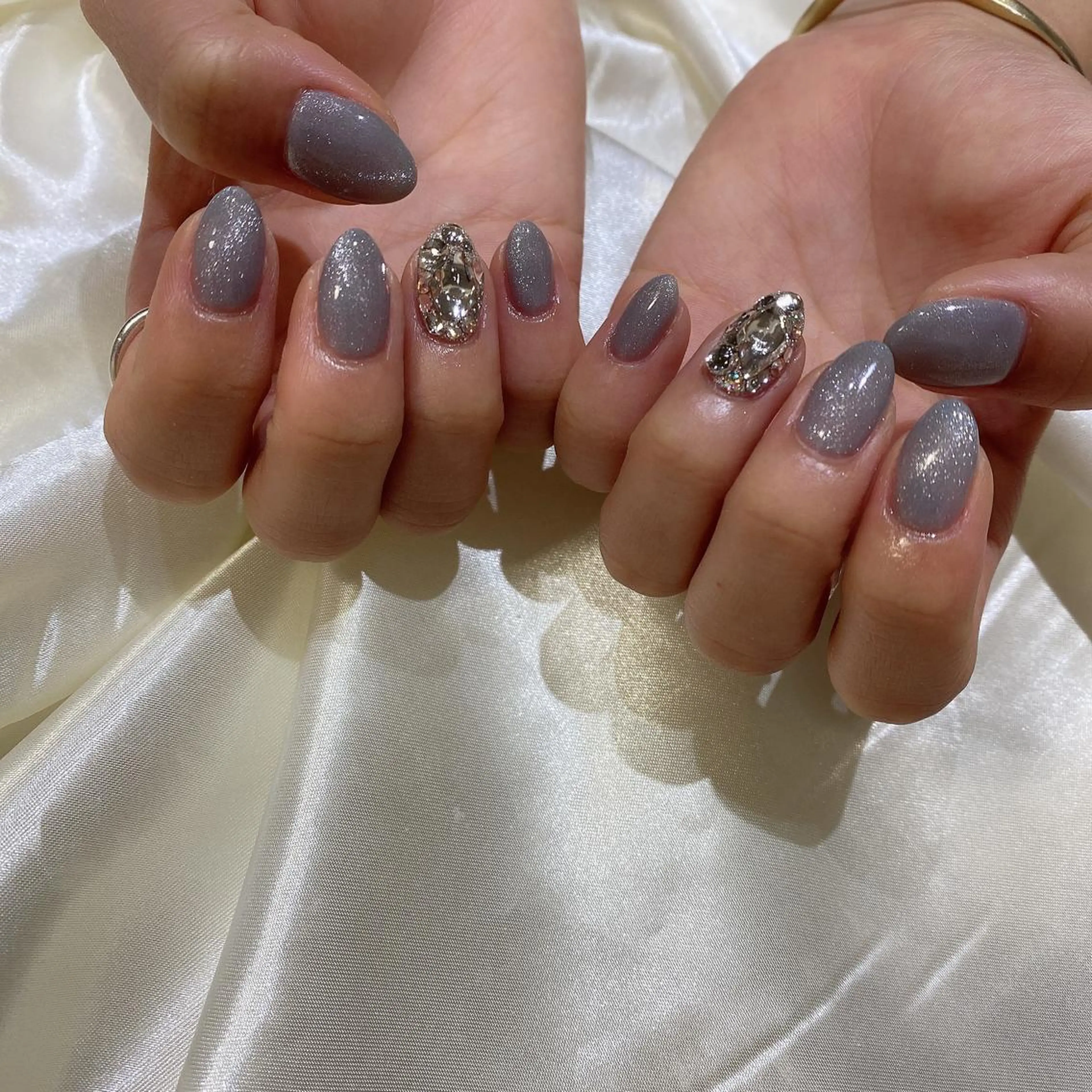 ネイル ジェルネイル マグネットネイル ハンドネイル 西岡 杏のネイルデザイン