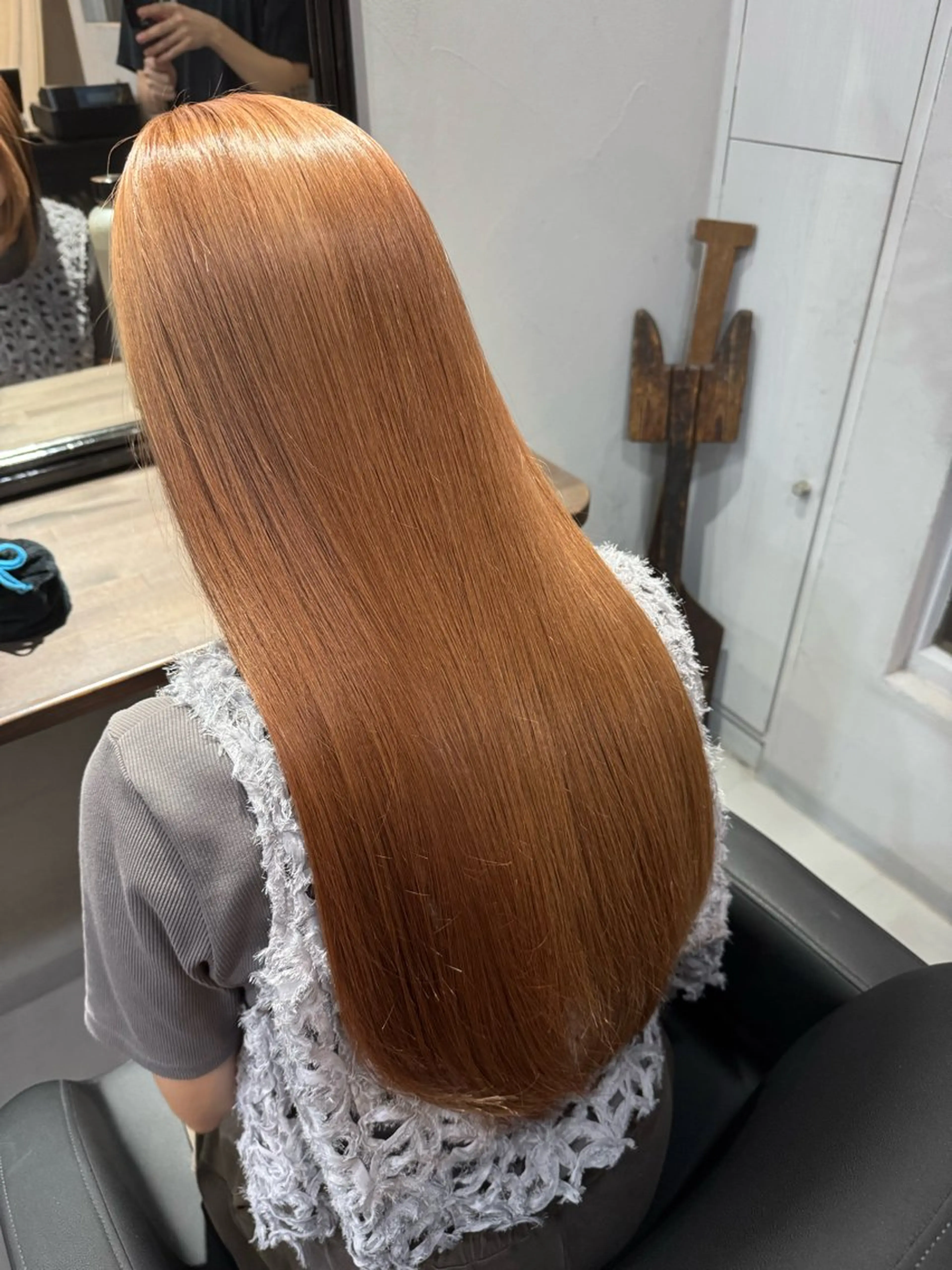 カラー ベージュカラー オレンジ ヘアカラー トリートメント 🫧もも /艶カラー/髪質改善のヘアスタイル