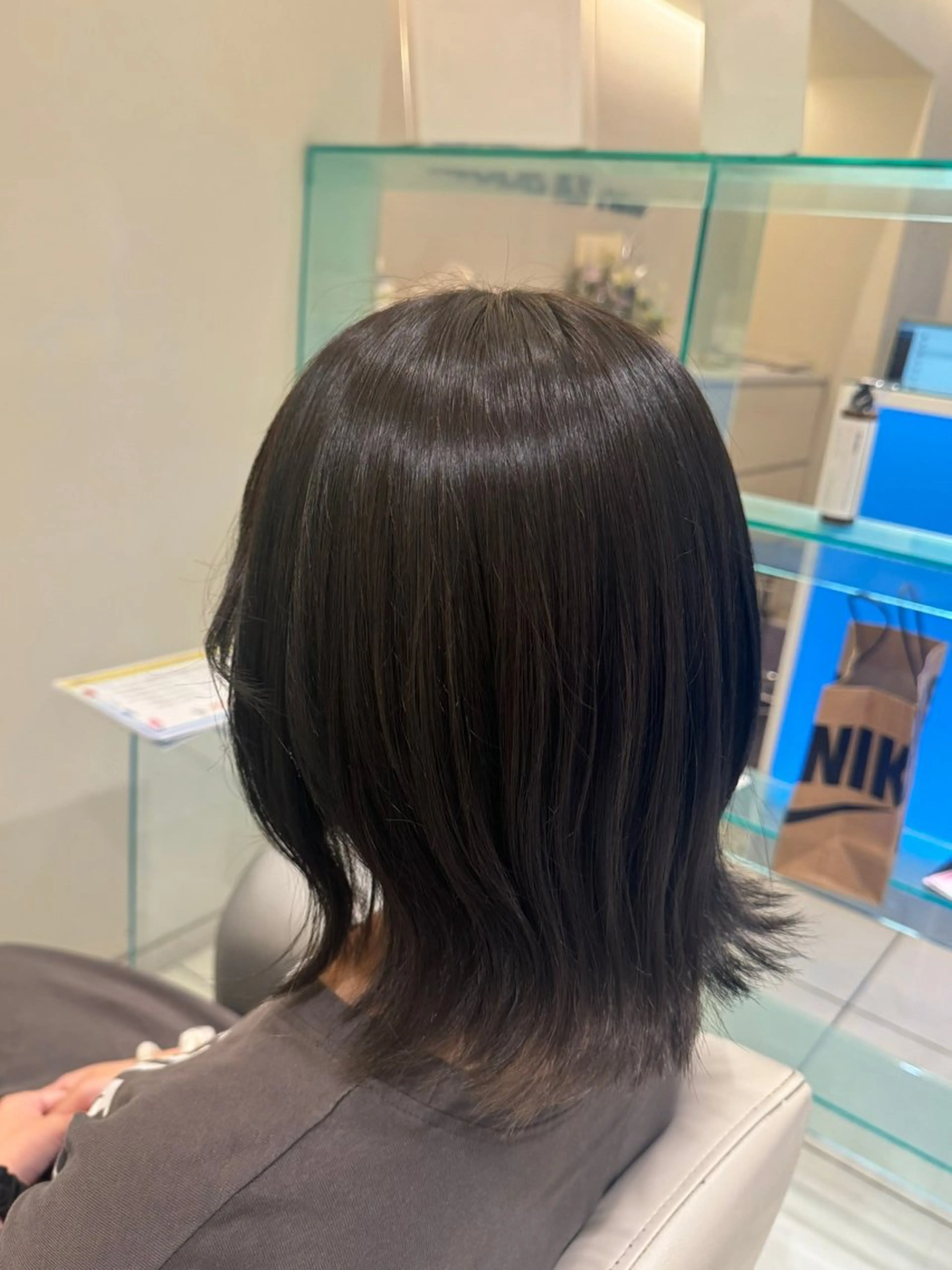 カラー ブラウン艶カラー / mizuki🎀のヘアスタイル