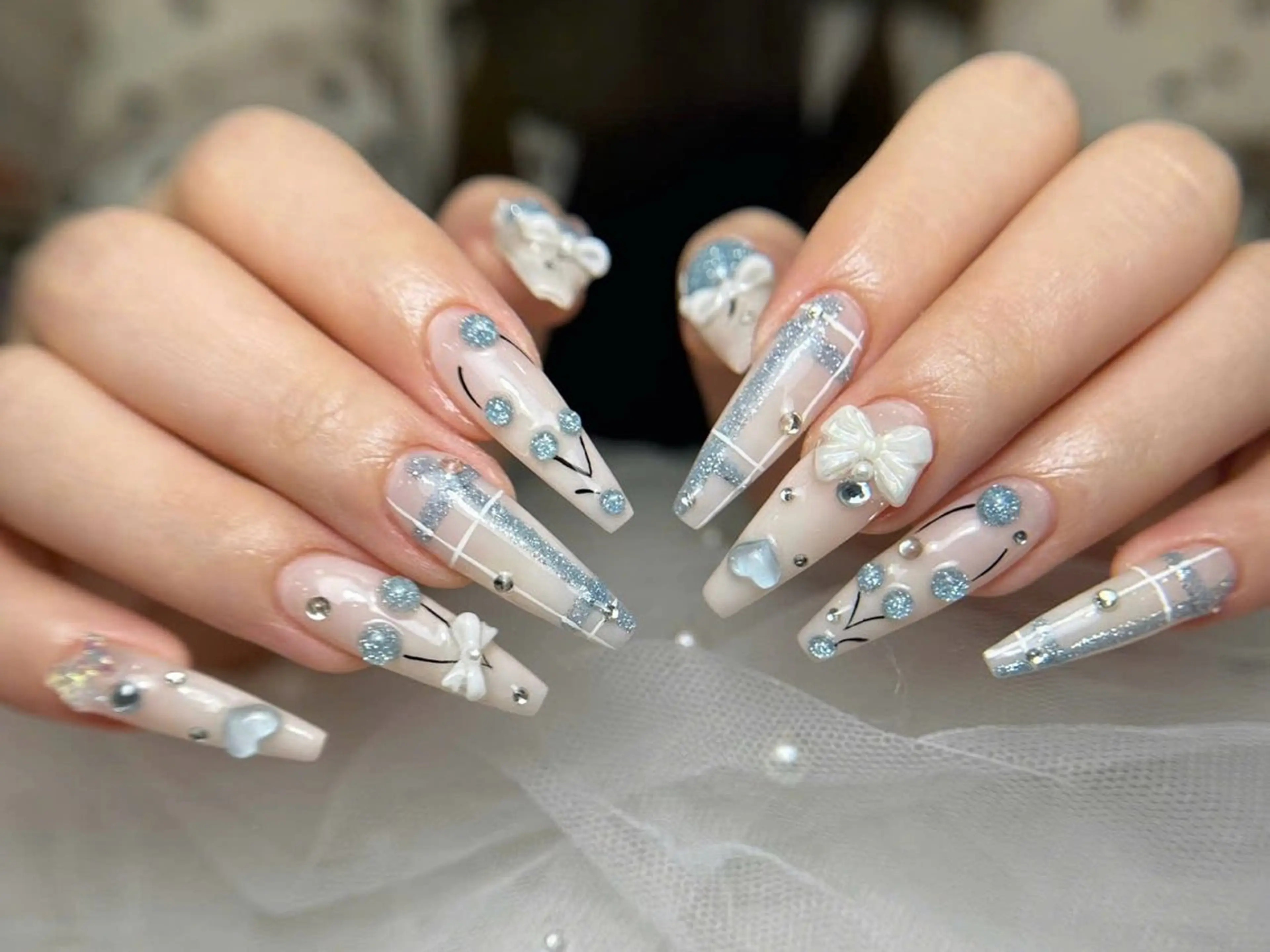 ネイル オーロラネイル 長さ出し フラッシュネイル フレンチネイル ジェルネイル Michi Nail Staffのネイルデザイン