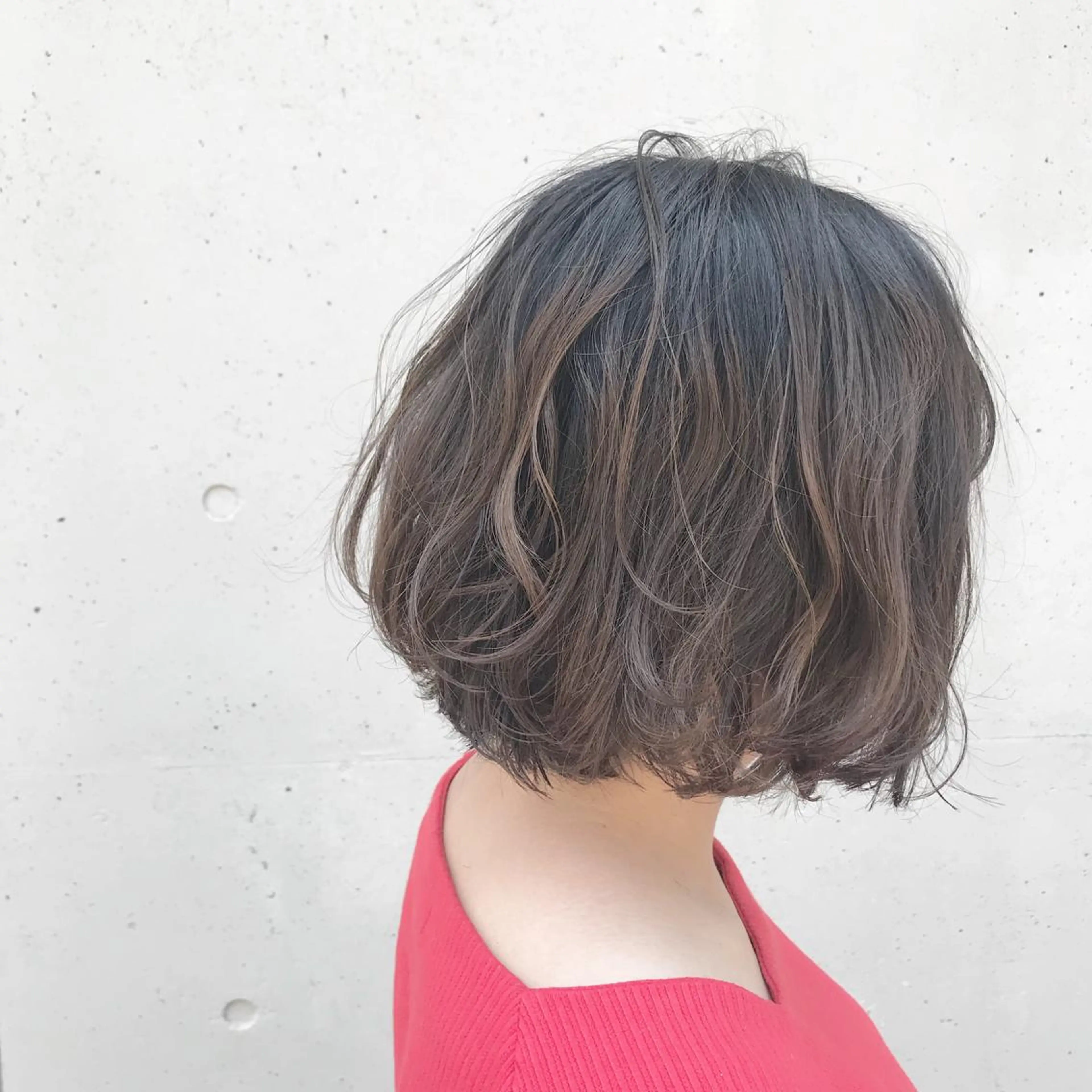 ショート ニュアンスパーマ／ レイヤー／茶屋町のヘアスタイル