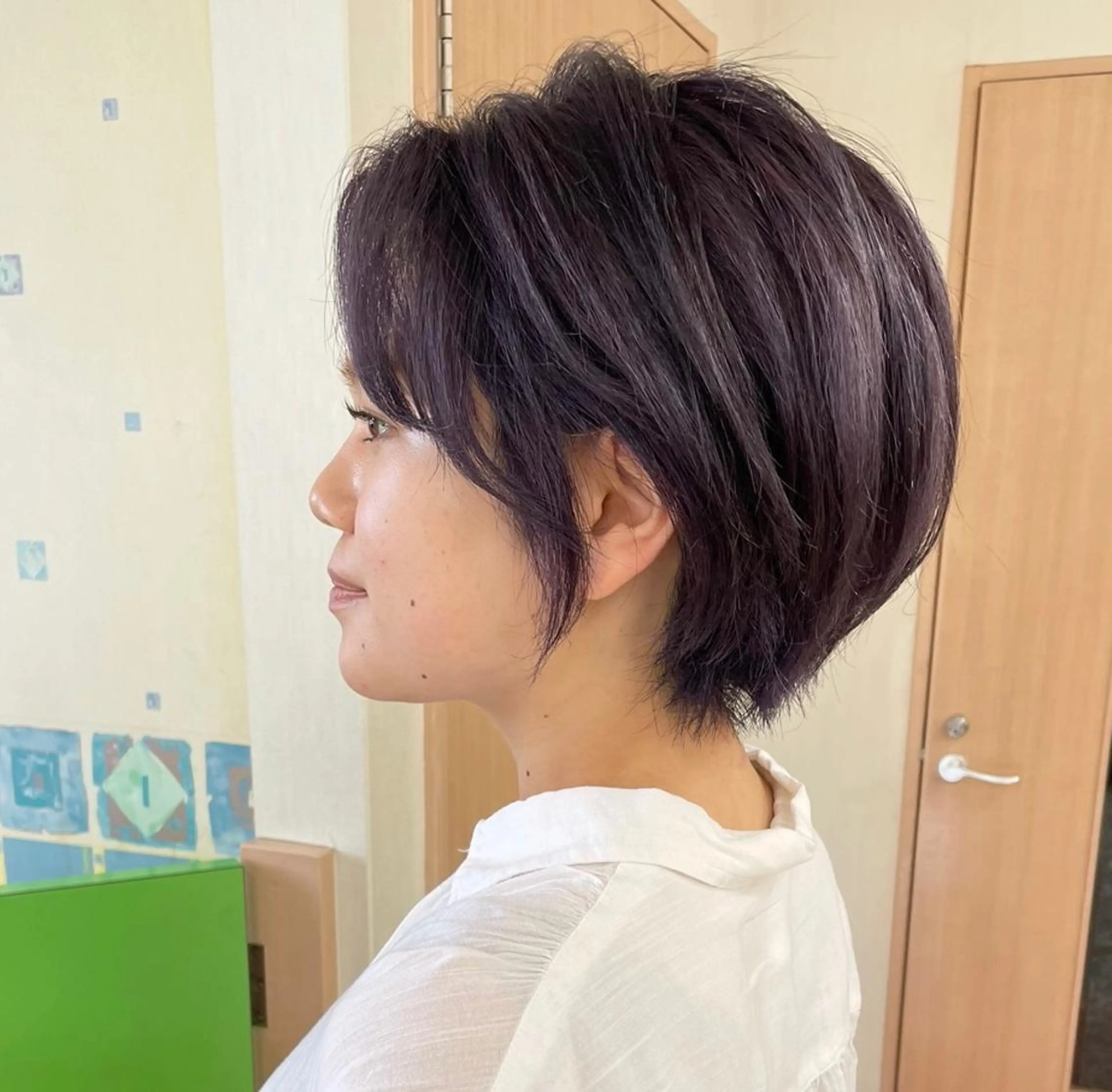 ショート カラー バイオレットカラー yui .のヘアスタイル