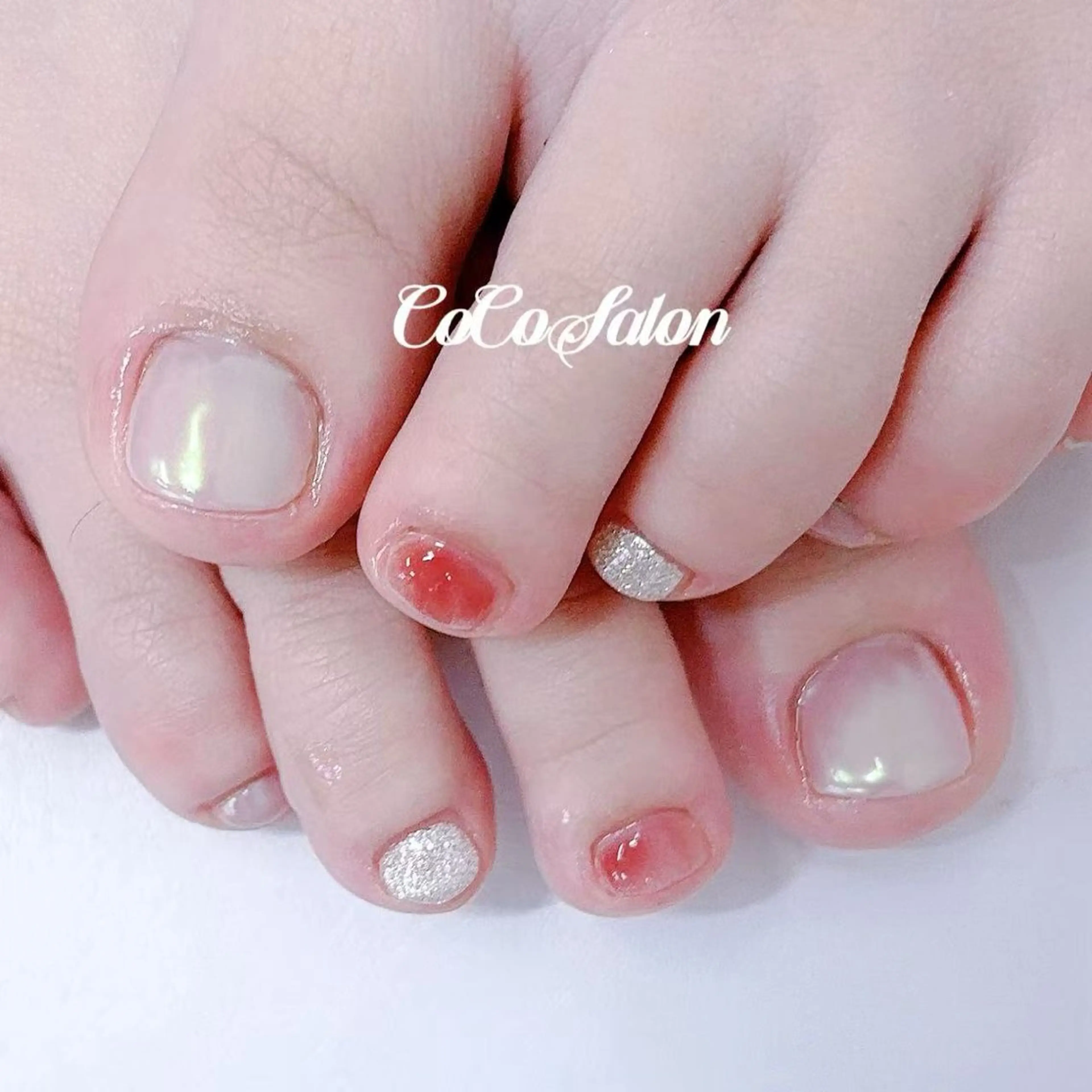 ネイル オーロラネイル フットネイル ジェルネイル ラメ(グリッター) ワンカラーネイル CoCo Salon ネイル/睫毛/脱毛のネイルデザイン