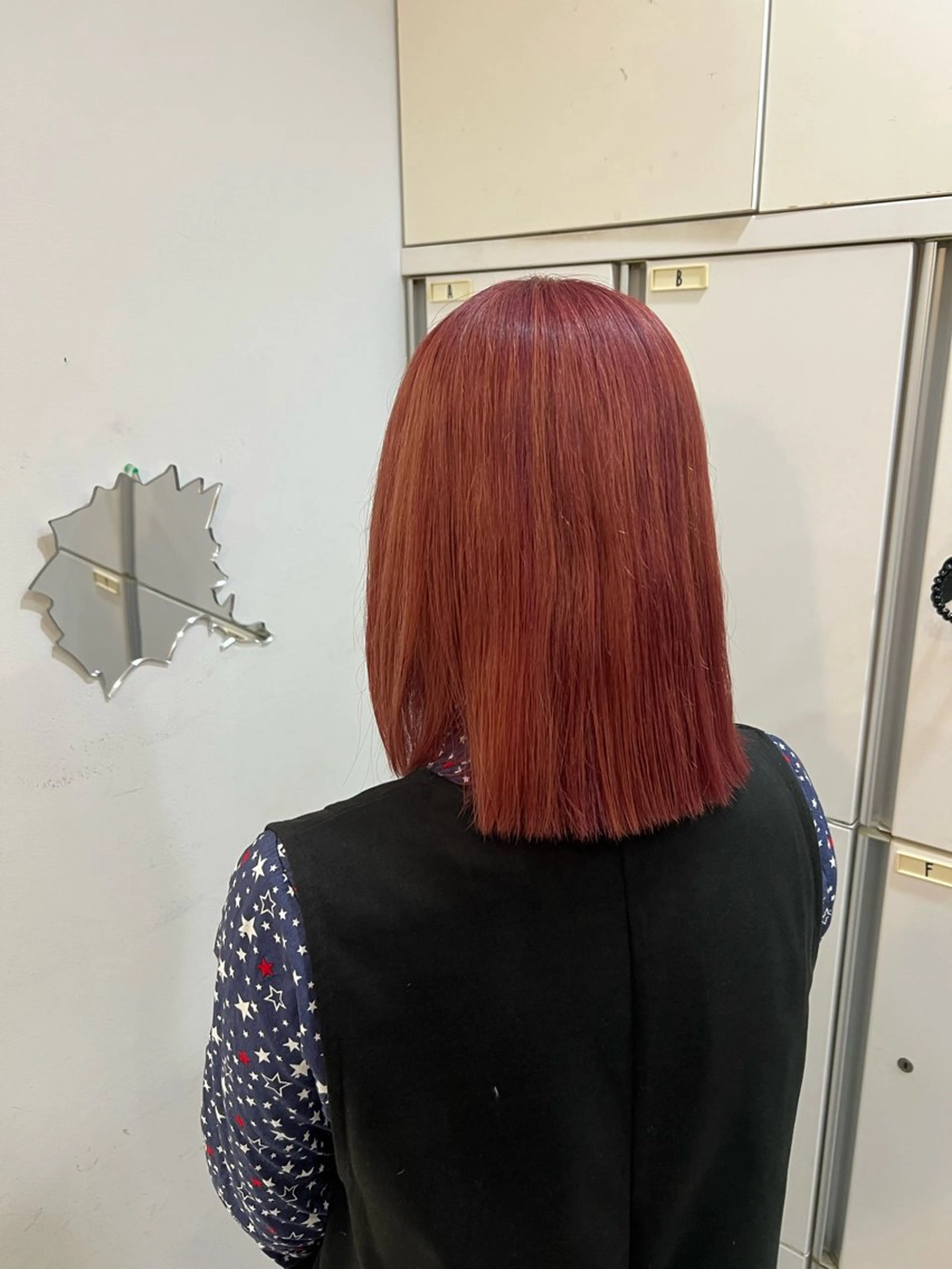 ミディアム カラー ヘアカラー インナー/2次元/ 推しカラー/しゅうとのヘアスタイル