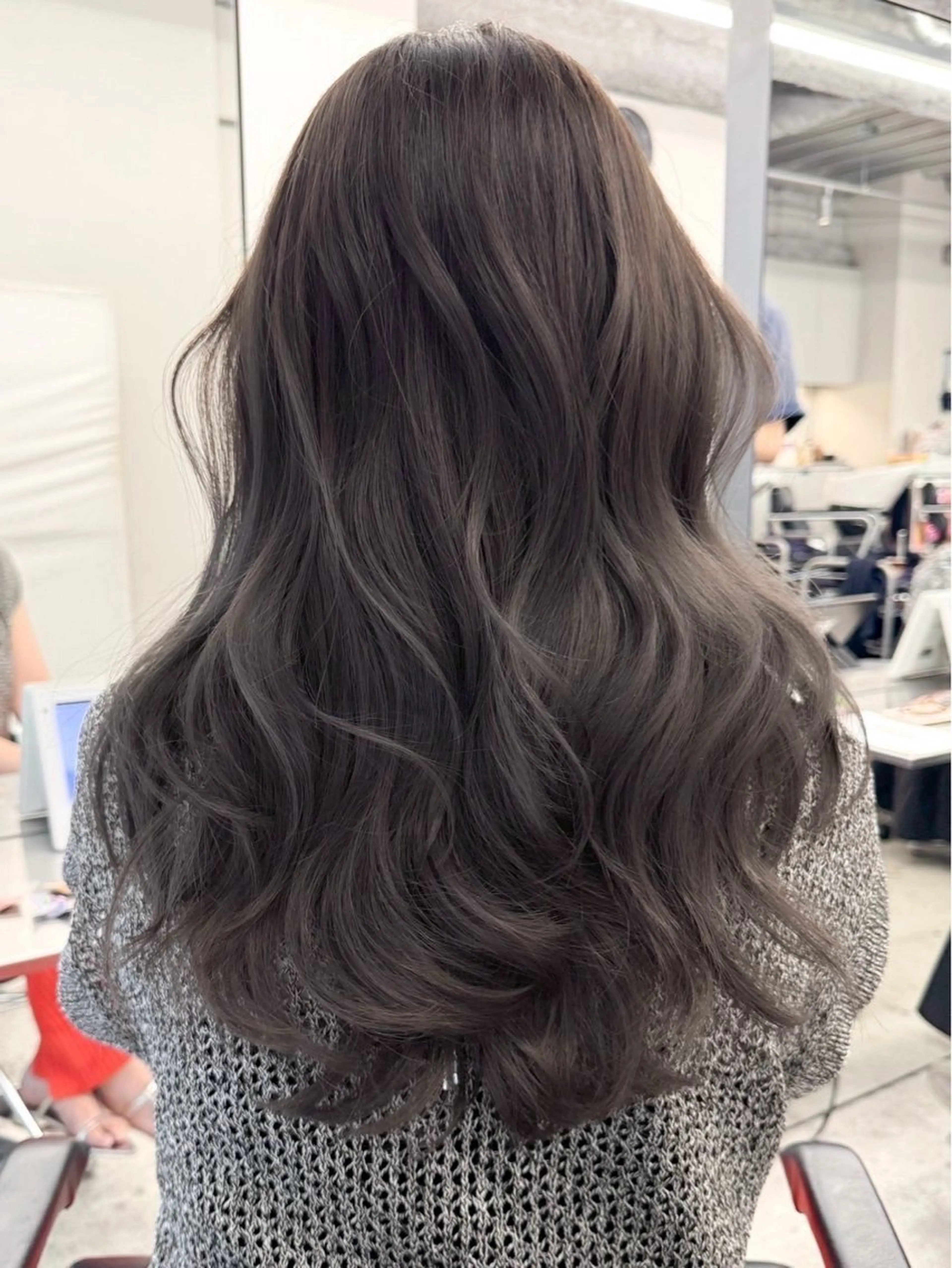 ロング カラー グレージュ レイヤーカット 似合わせスタイル 透明感/Senriのヘアスタイル