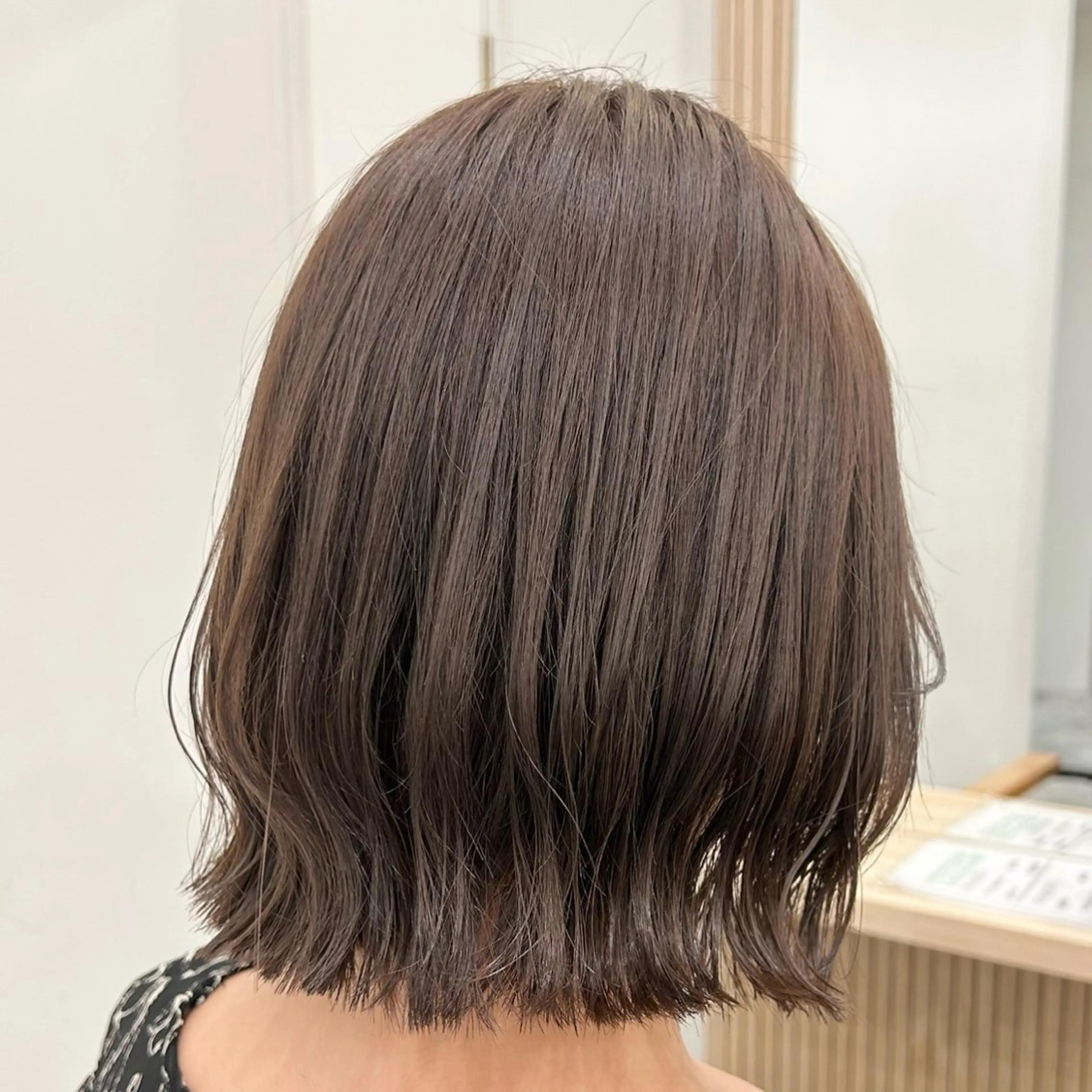 ミディアム カラー 切りっぱなしボブ アッシュ アッシュブラウン ブラウンカラー ボブ 顔まわりカット/ボブ /🧁とーこ🧁のヘアスタイル