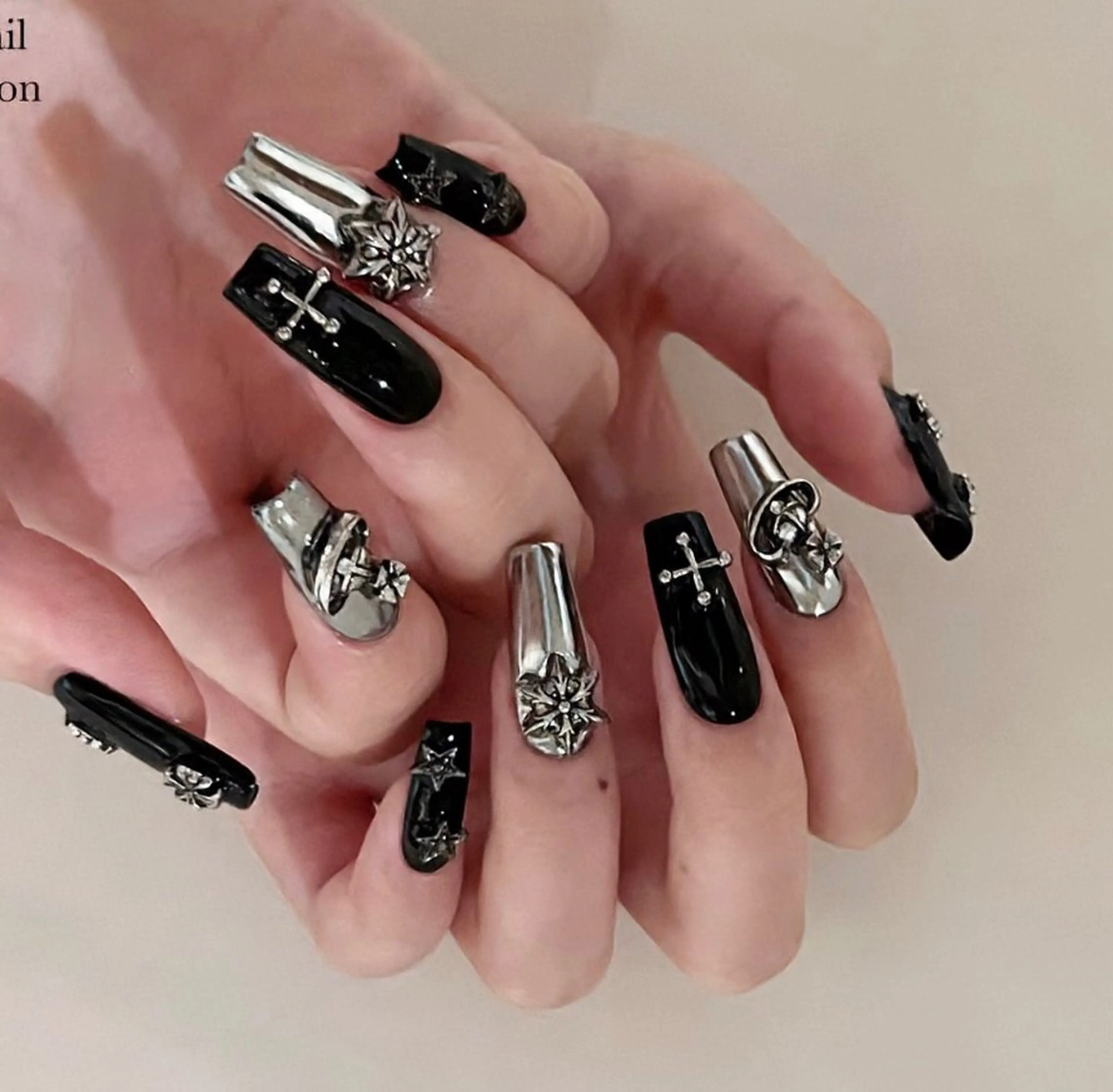 ネイル Molly _nailのネイルデザイン