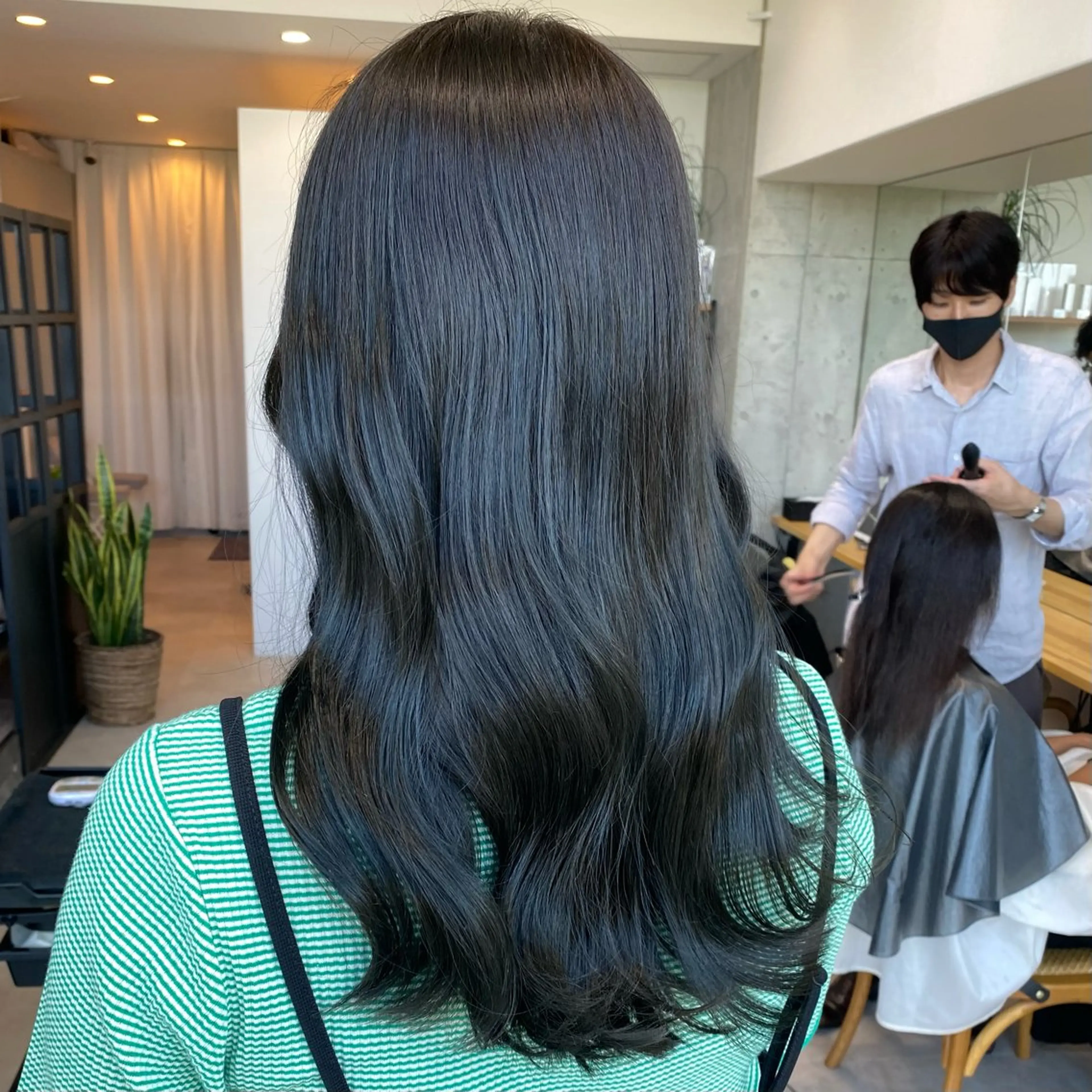 セミロング セミロングパーマ ハイライト 髪質改善 レイヤーカット ショート職人 美容師【KENTA】のヘアスタイル
