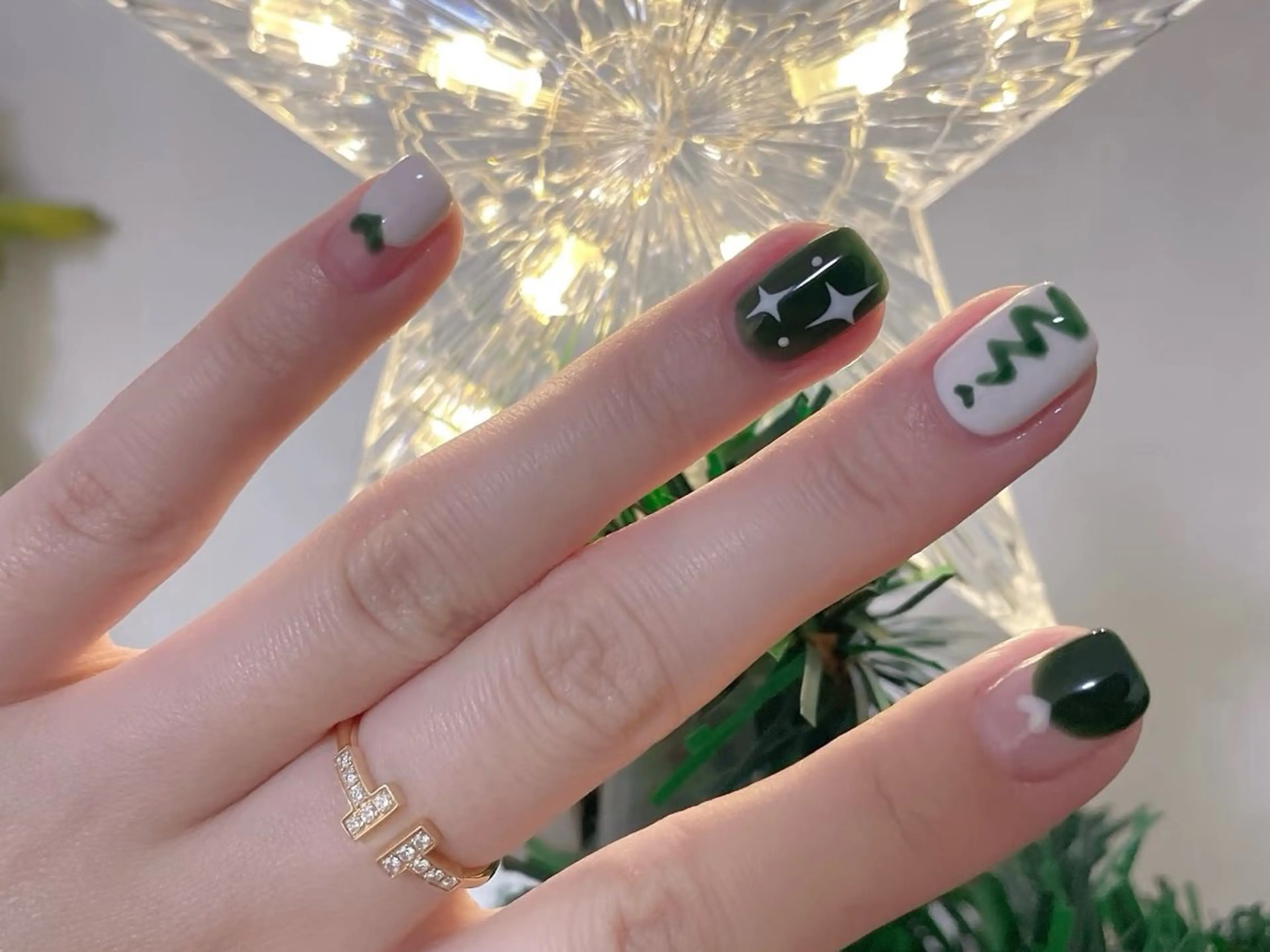 ネイル 長さ出し フットネイル フレンチネイル ジェルネイル ガーリー ハンドネイル NYネイルサロン 千葉中央店のネイルデザイン