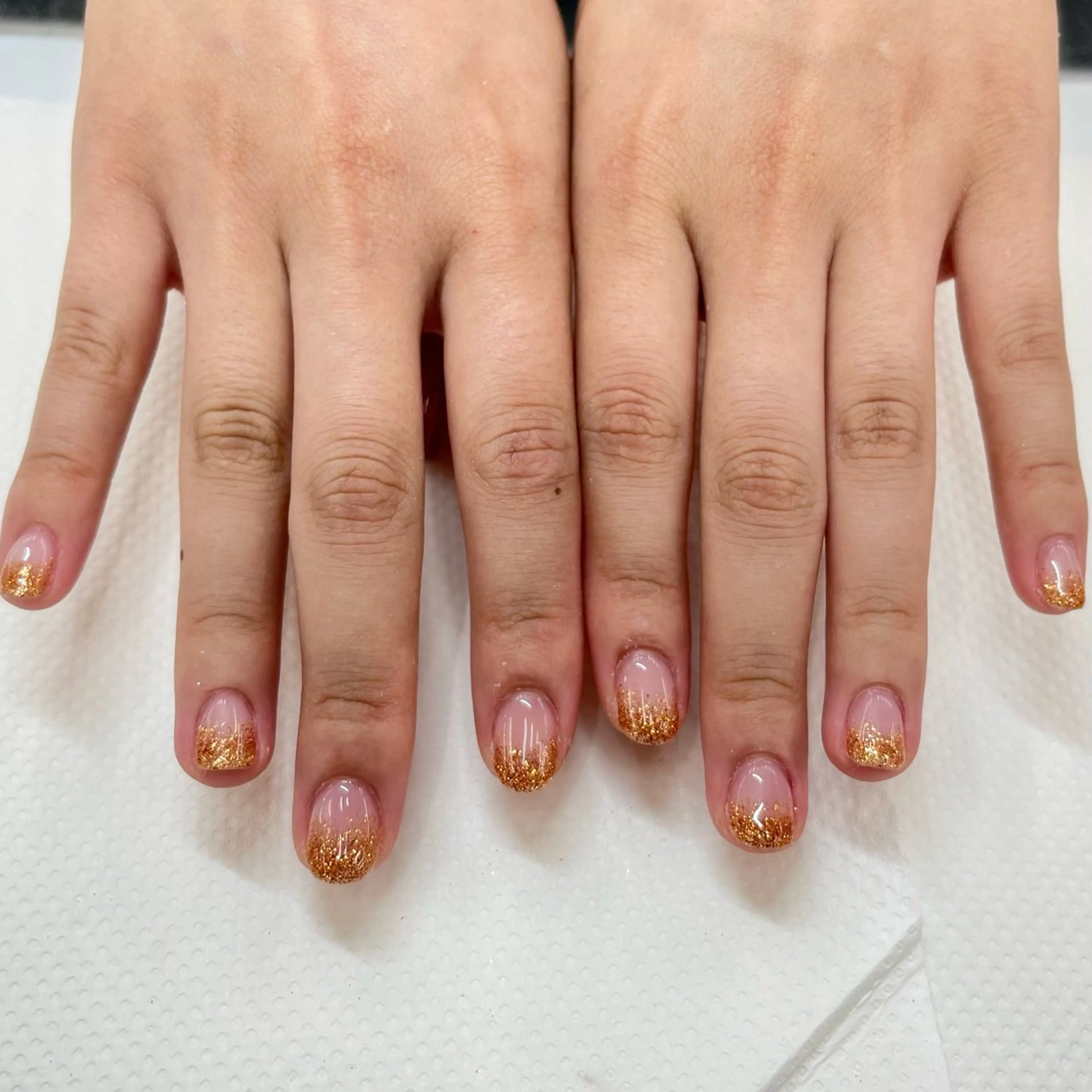 ネイル クリアネイル グラデーション ラメ(グリッター) ラメグラデーション MAXKELLY リンカ🐻‍❄️のネイルデザイン