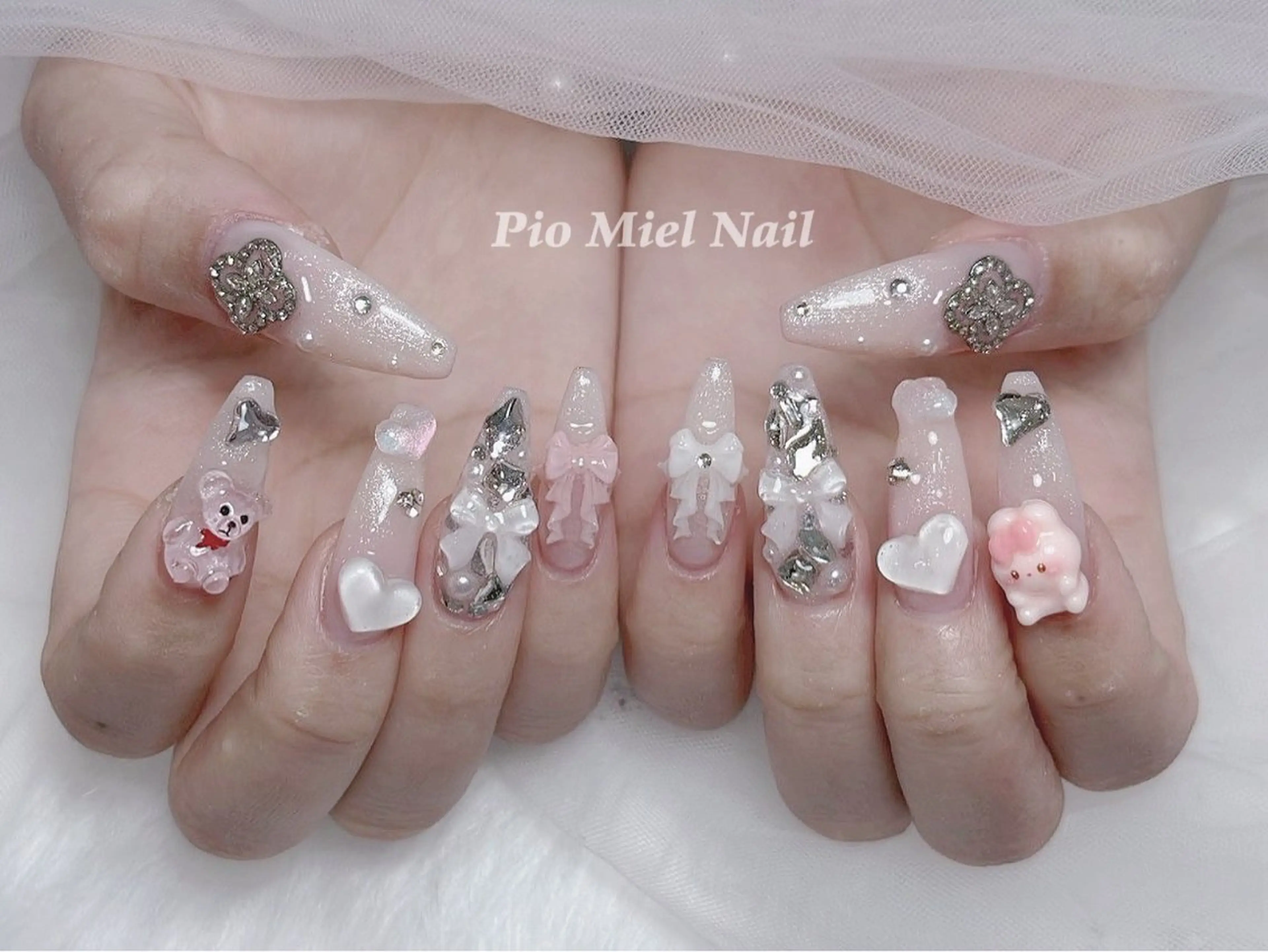 ネイル ハンドネイル HANA 長さだしのネイルデザイン