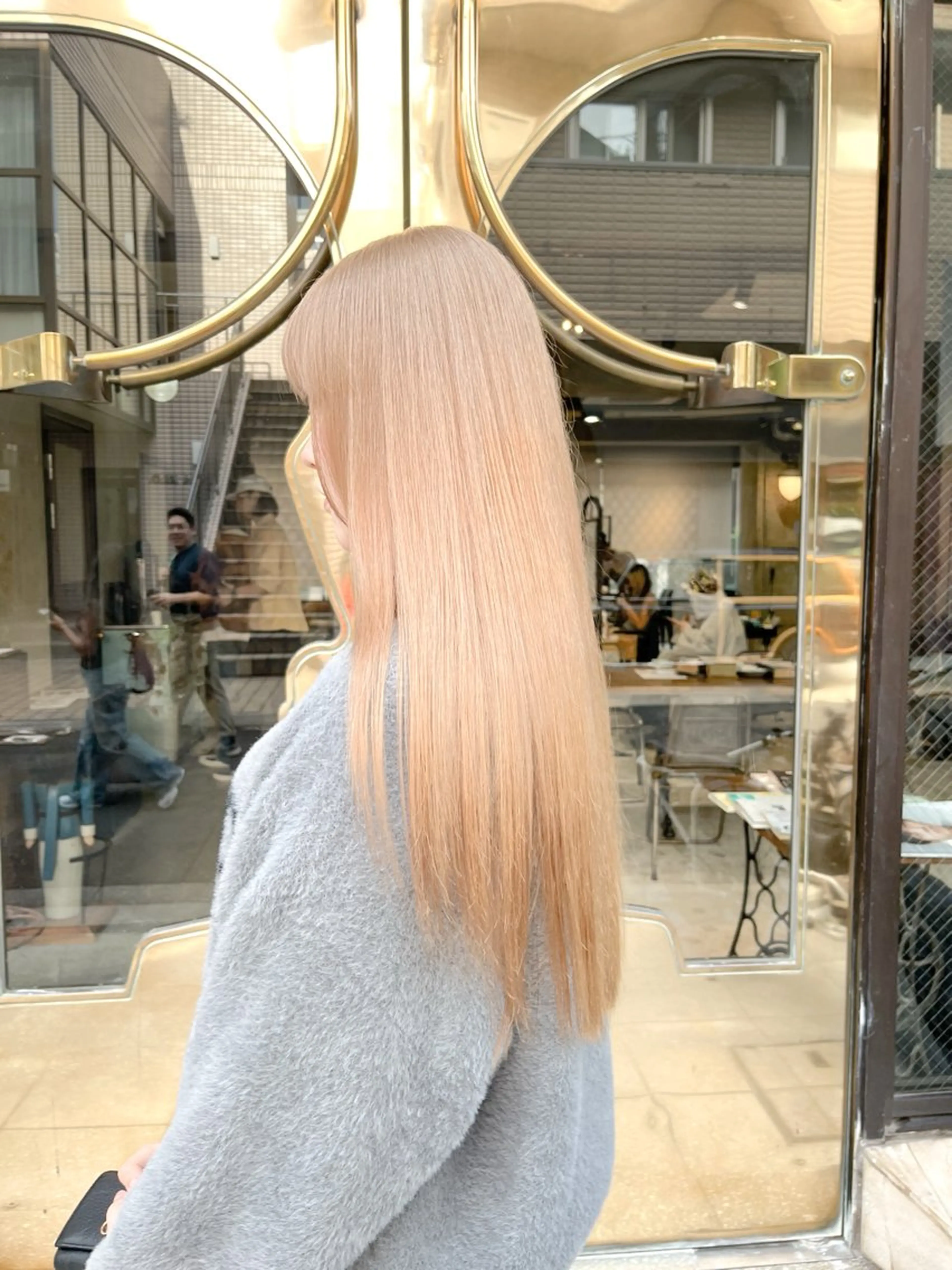 ロング カラー カット ヘアカラー トリートメント ヘアセット 似合わせベージュ 🍯ayumi🍯のヘアスタイル