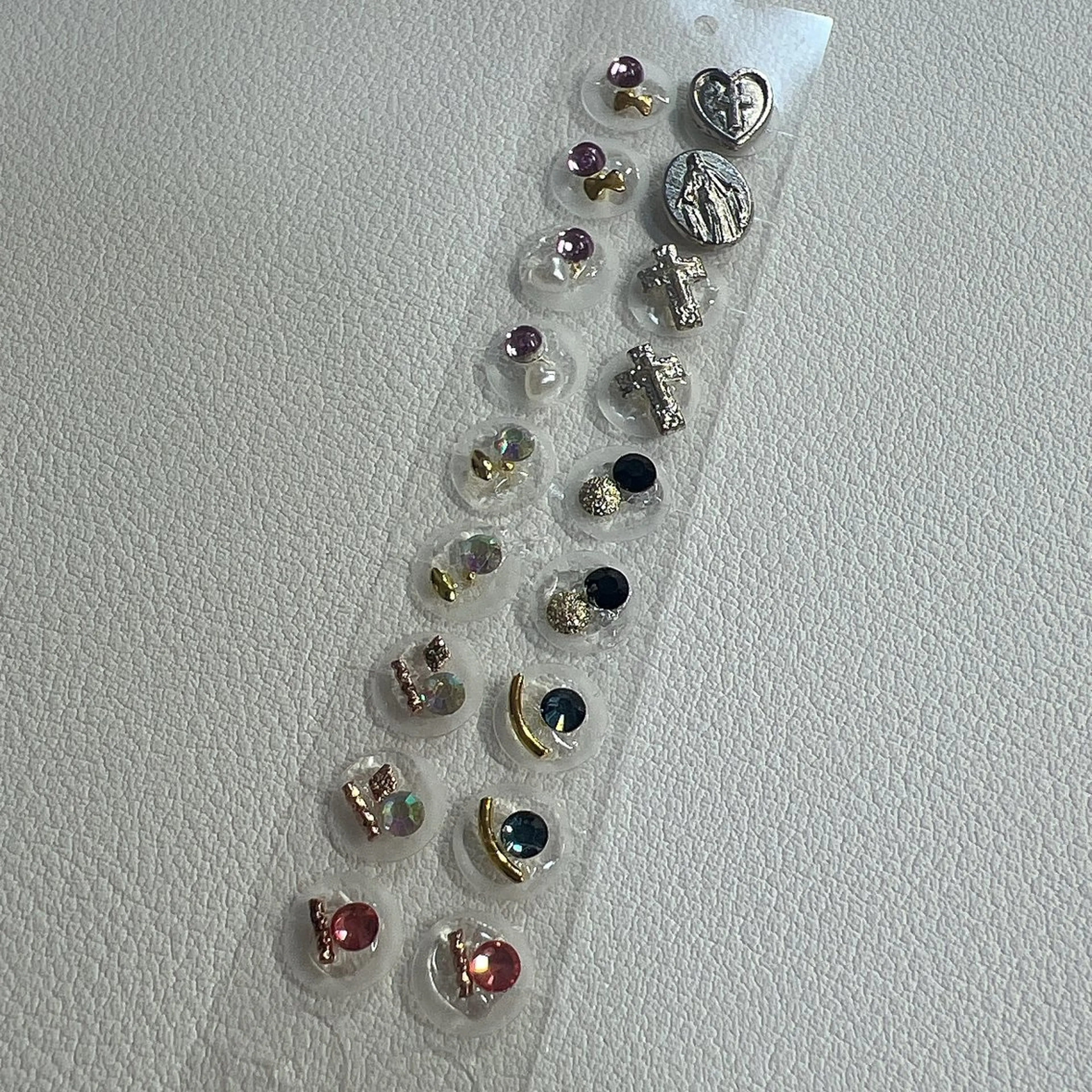 その他 キャンアイドレッシー六本木店所属・MIKA／耳ツボ ／マグネットネイルのネイルデザイン