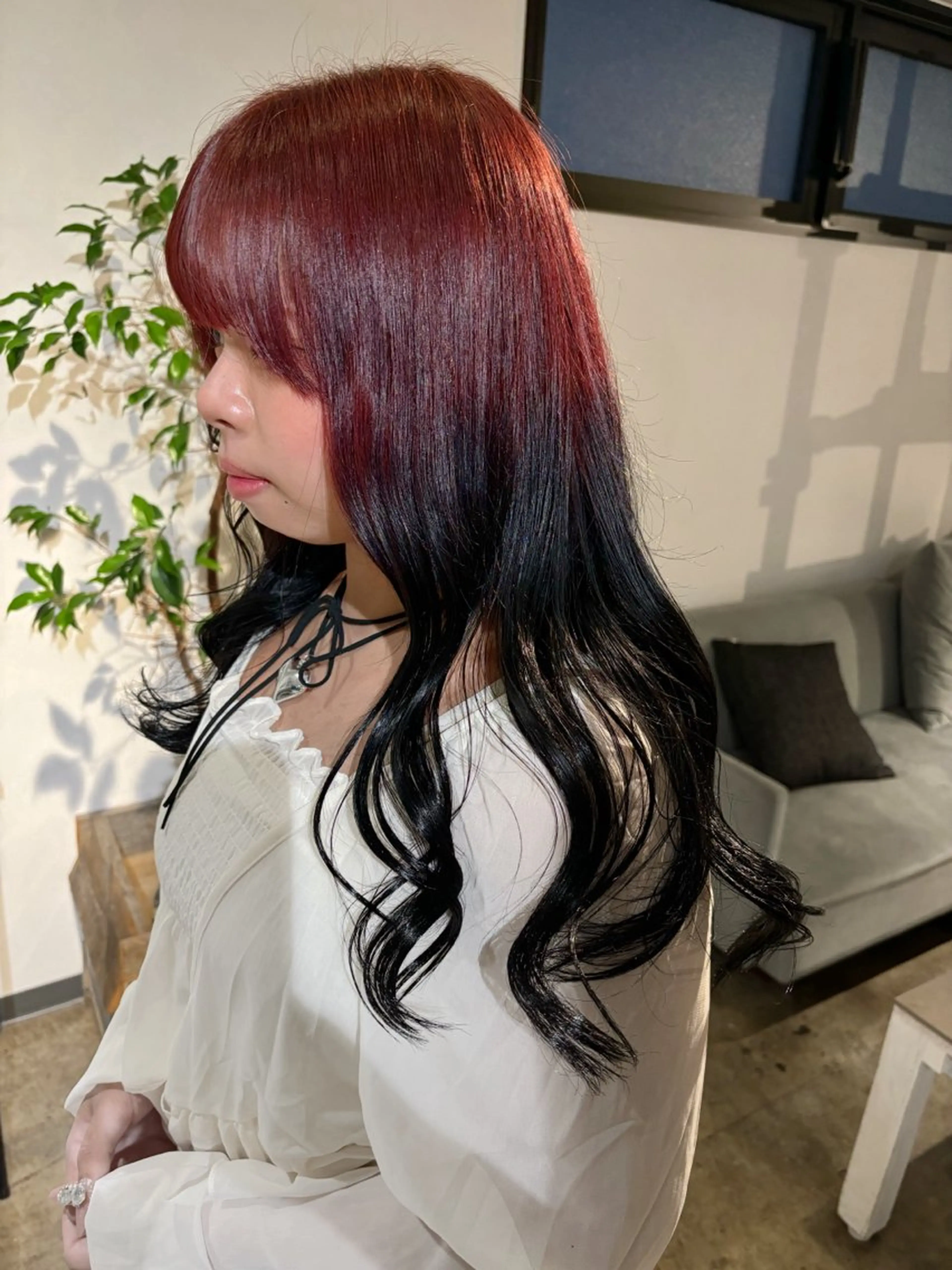 ロング カラー ボルドーカラー デザインカラー グラデーションカラー レッドカラー 髪質改善 ヘアカラー トリートメント 暖色カラー🍒 ケアブリーチ/akiのヘアスタイル