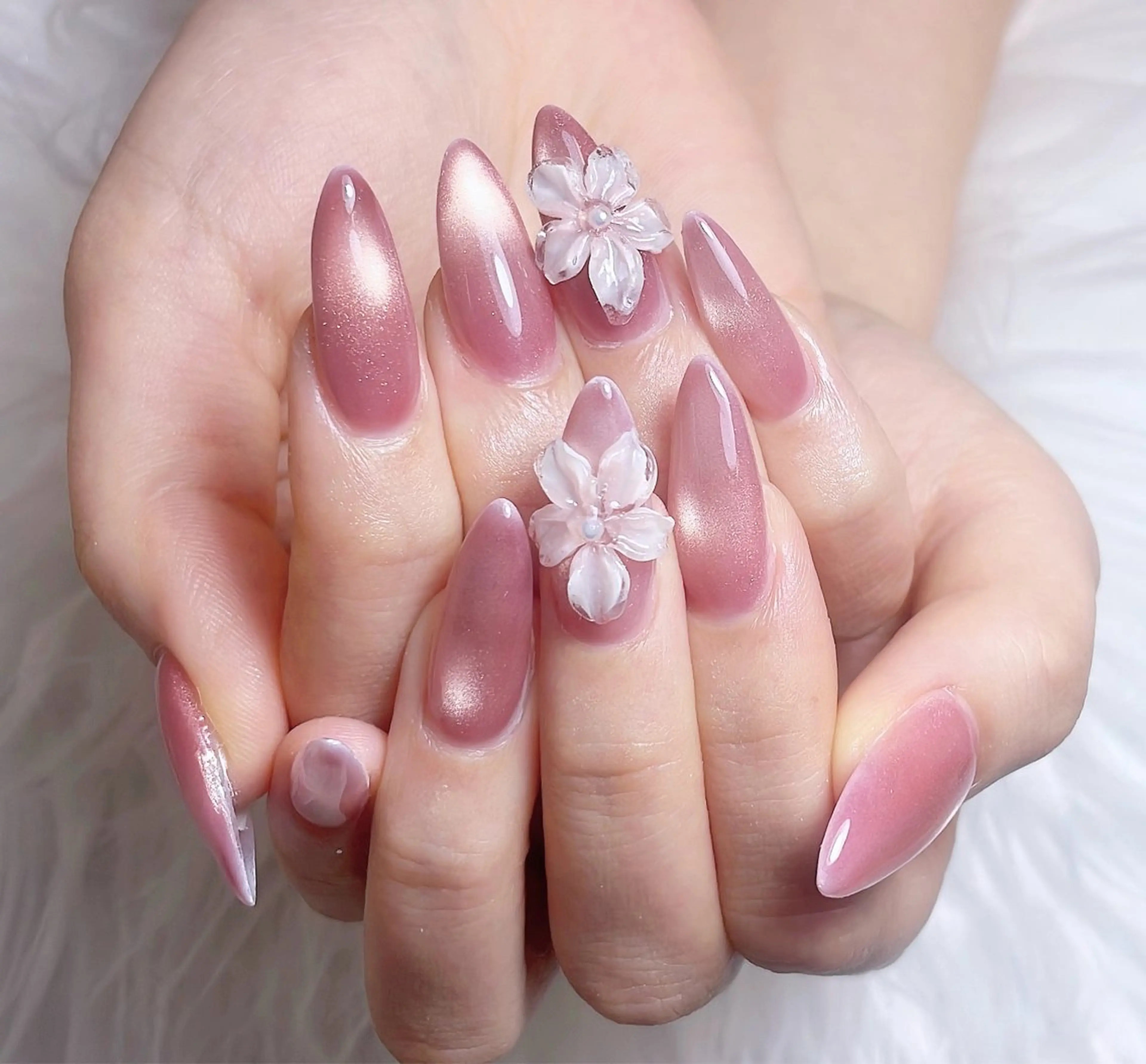 ネイル アニマル柄 チークネイル 成人式 フラッシュネイル フットネイル B·U Nail大宮 長さだし専門店のネイルデザイン