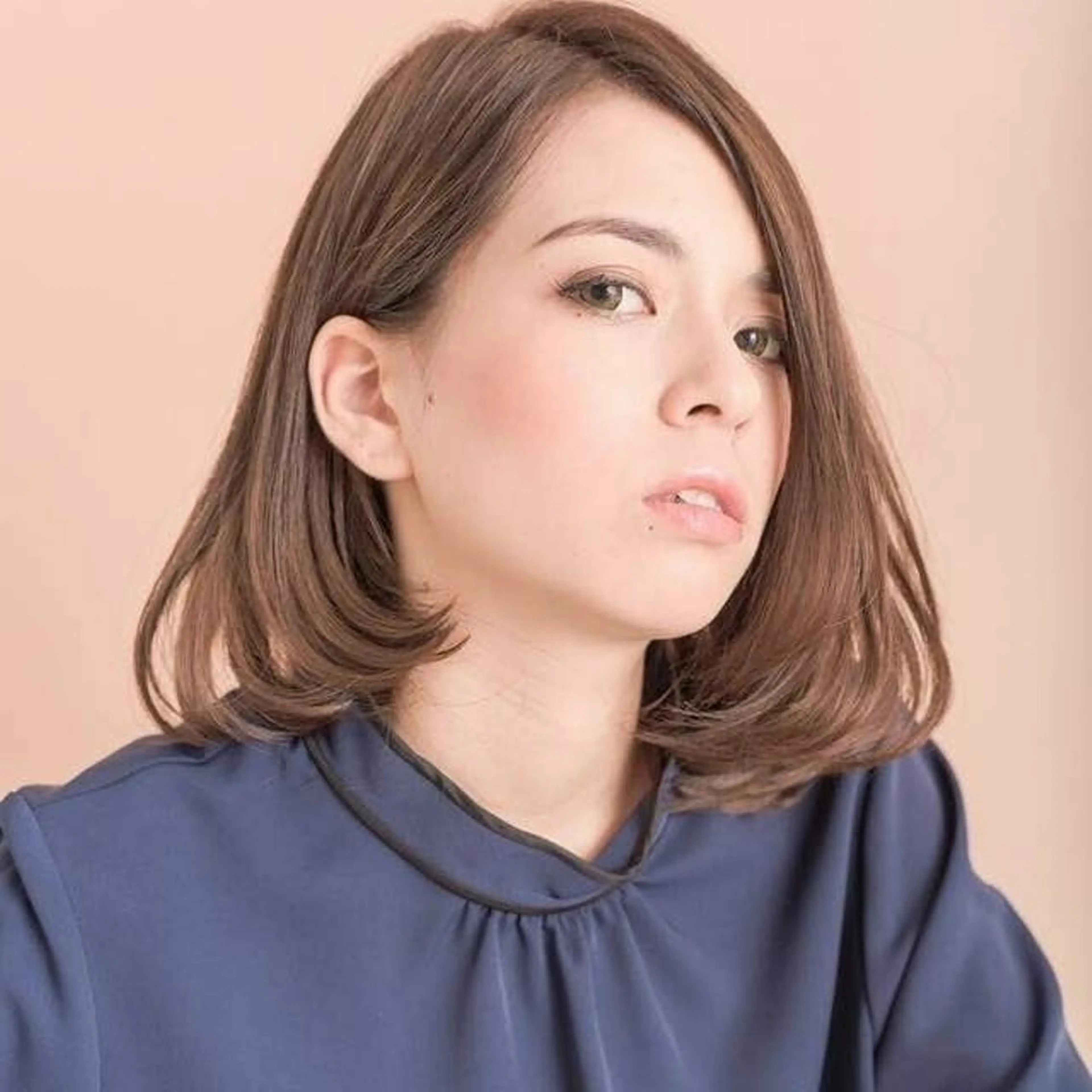 ミディアム ショート＆ボブ ヒロシのヘアスタイル