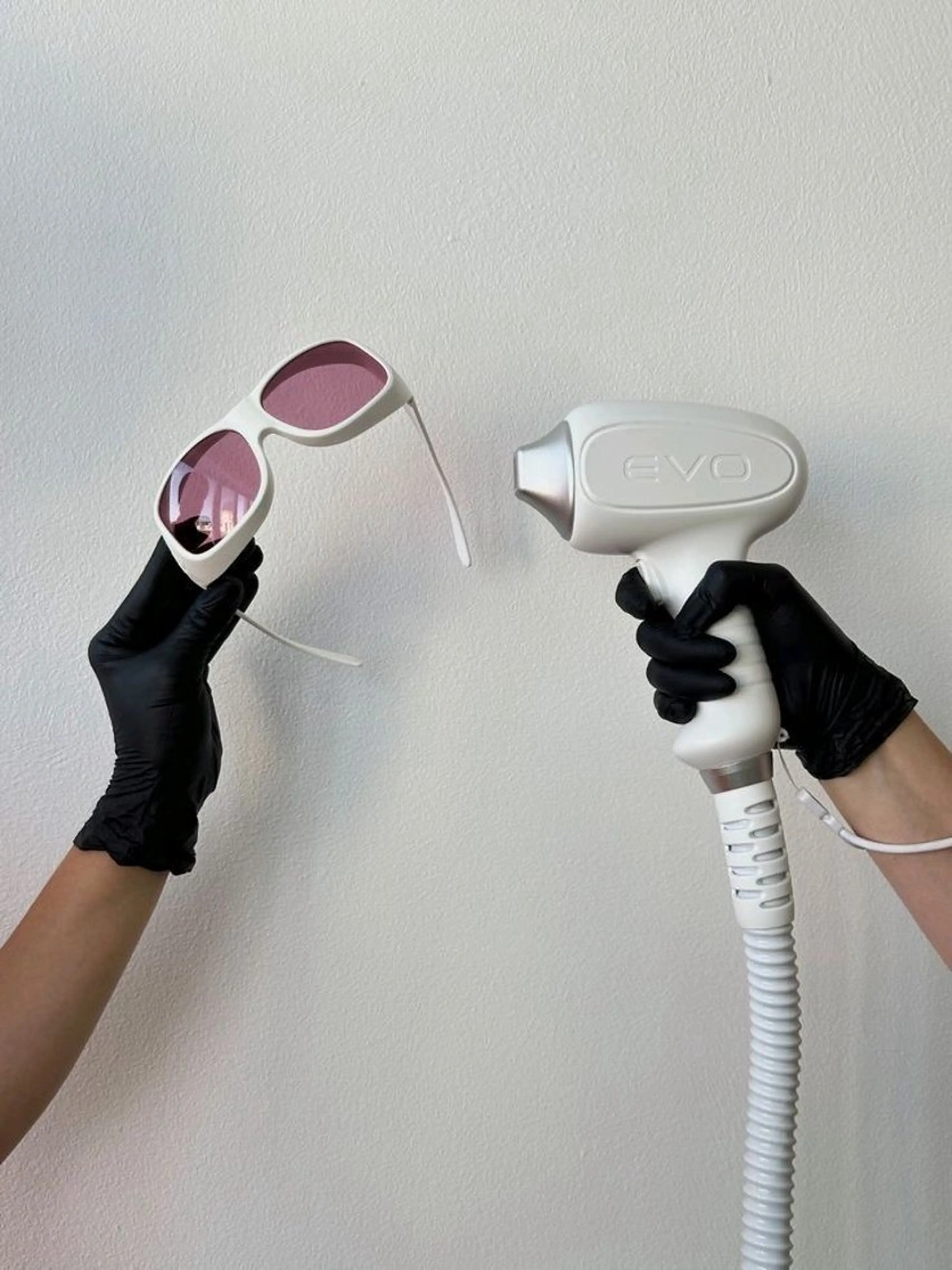 【当日限定‼️】全身脱毛(顔+VIO) レディース・メンズok！の写真