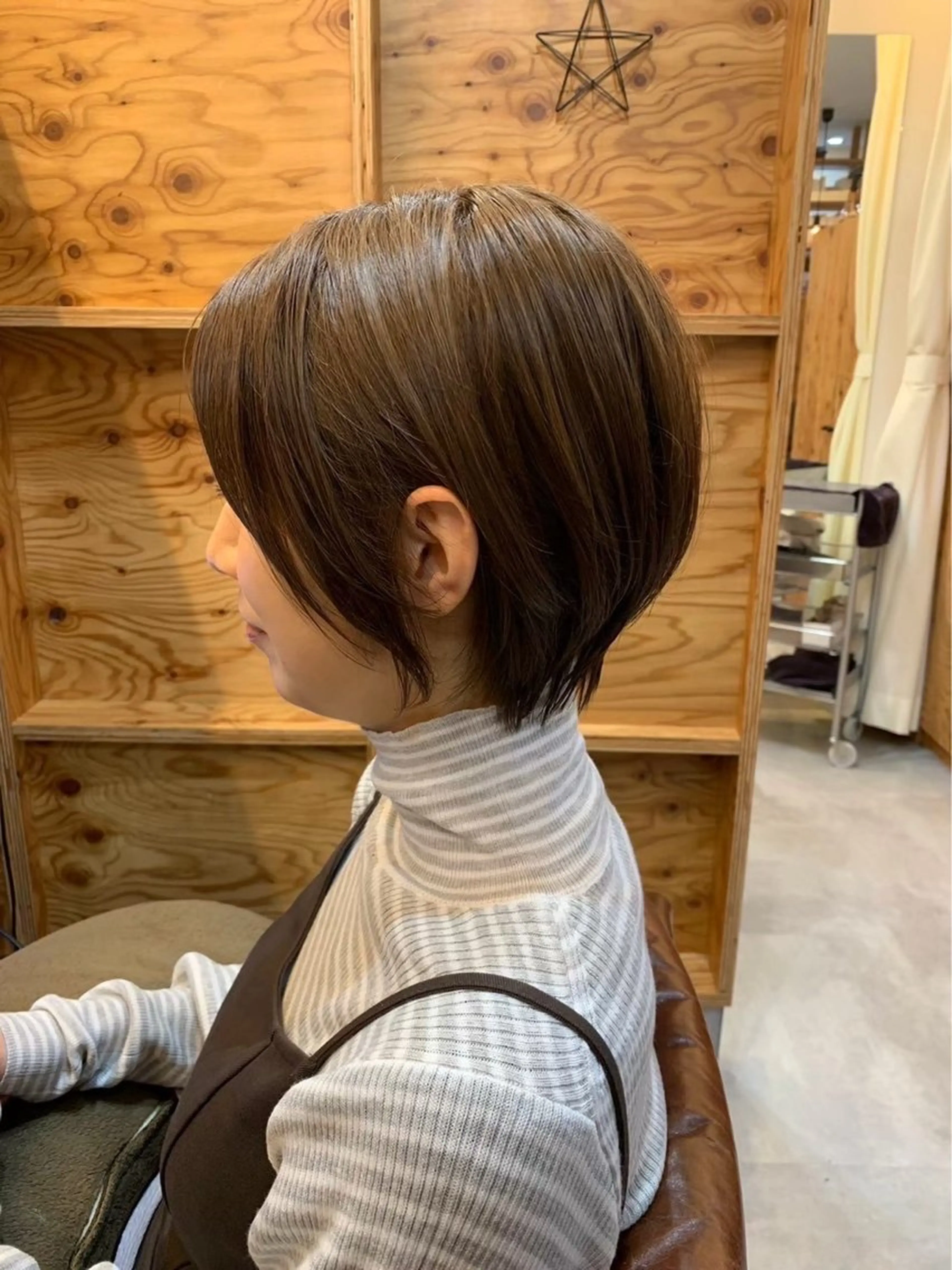 ショート adorable 長谷川実夢のヘアスタイル