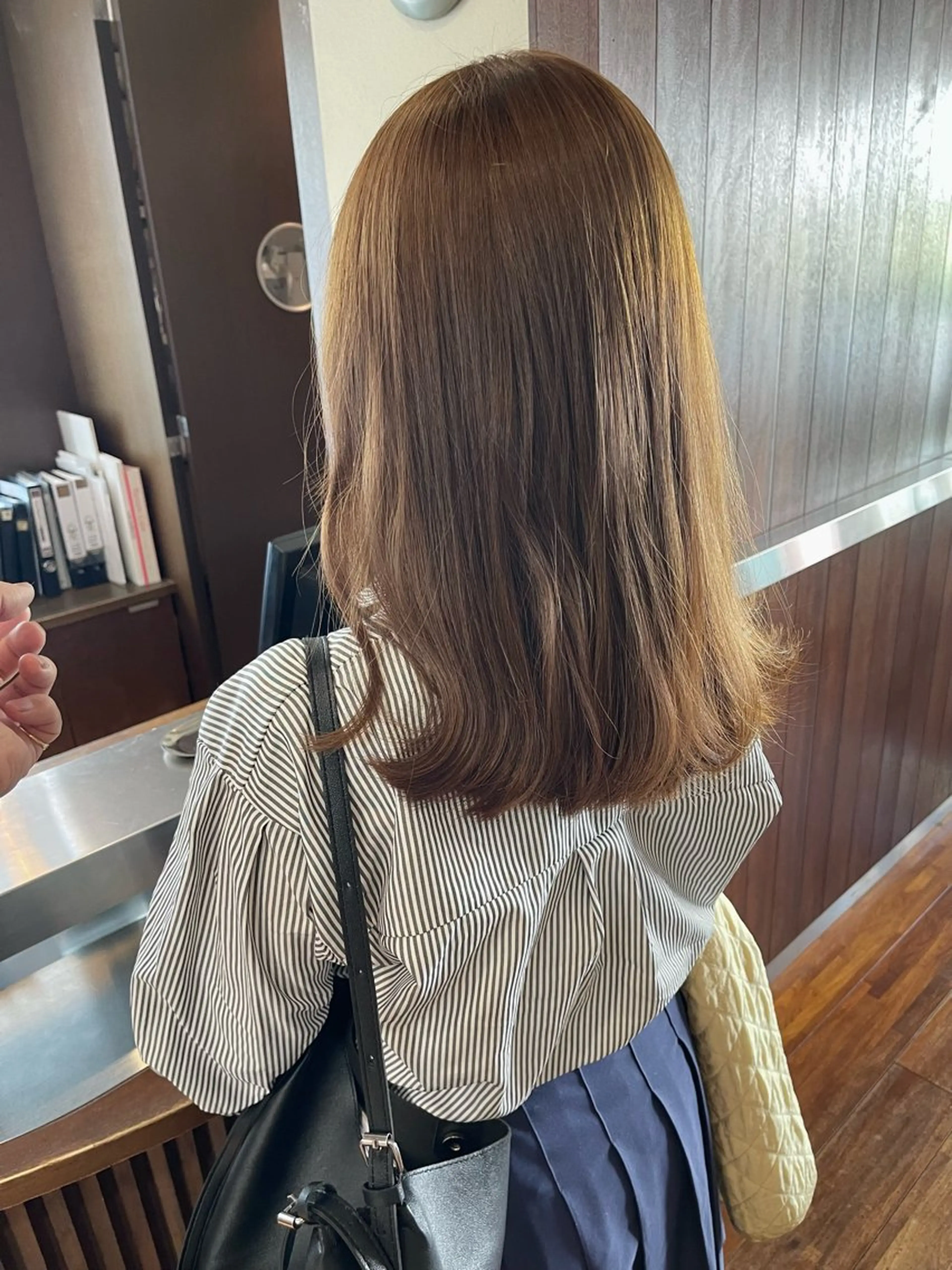 ミディアム カラー ブリーチ ブリーチなしカラー カット ヘアカラー トリートメント 田室 和幸のヘアスタイル