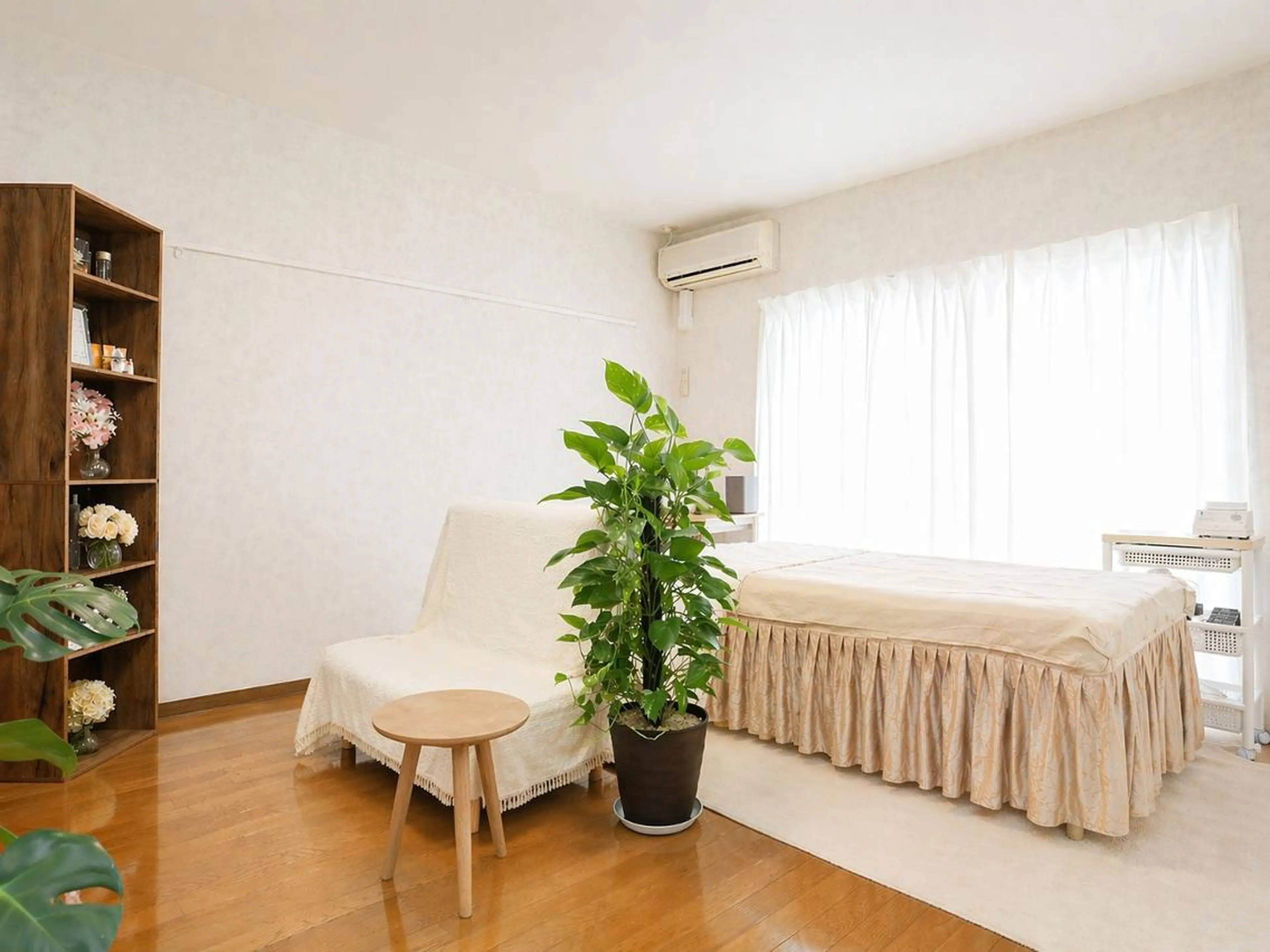 エステ リラク 繰り返すニキビ・毛穴 ✨つくば肌質改善専門のエステ・リラクイメージ