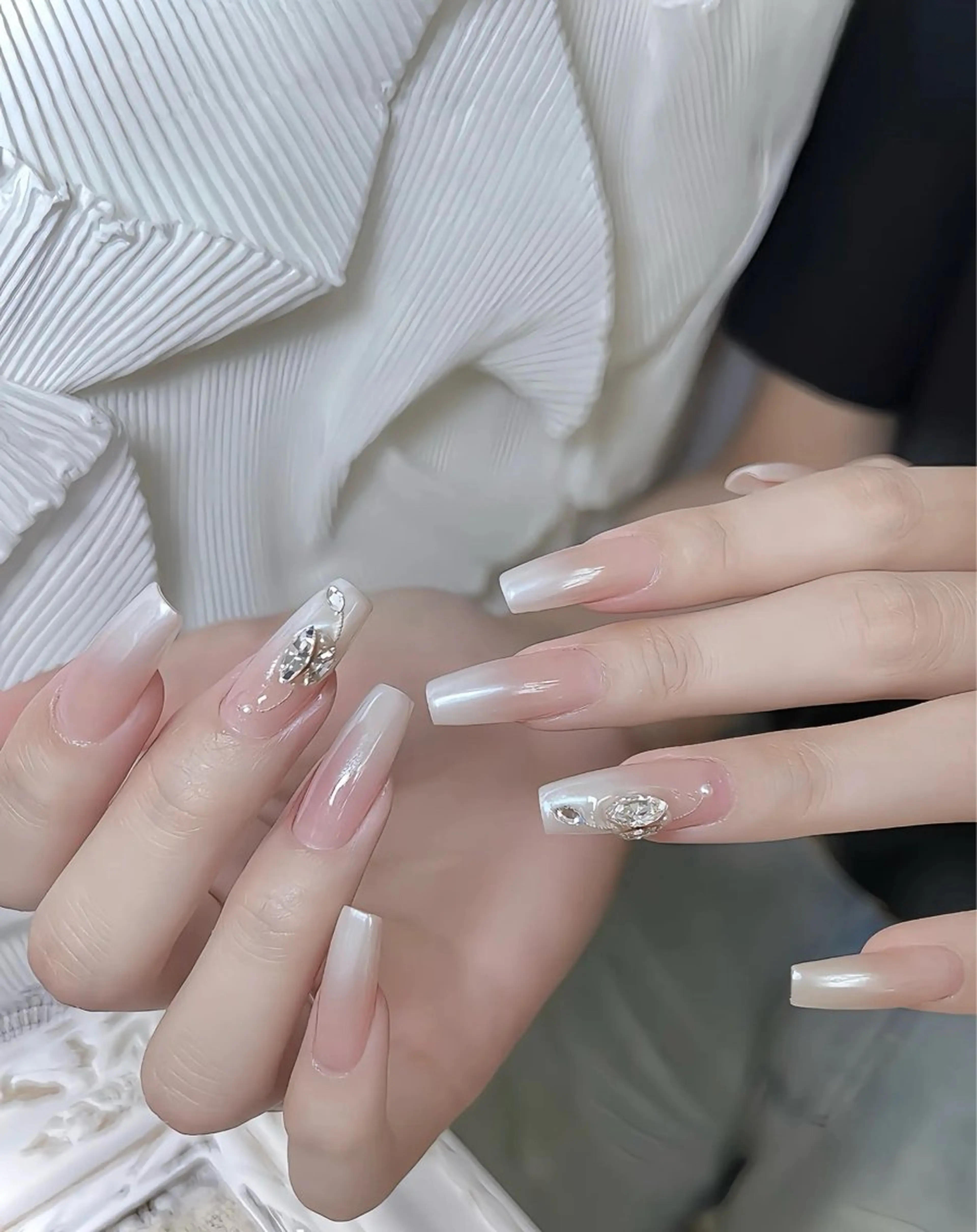 ネイル ハンドネイル Theone栄店 赤松のネイルデザイン