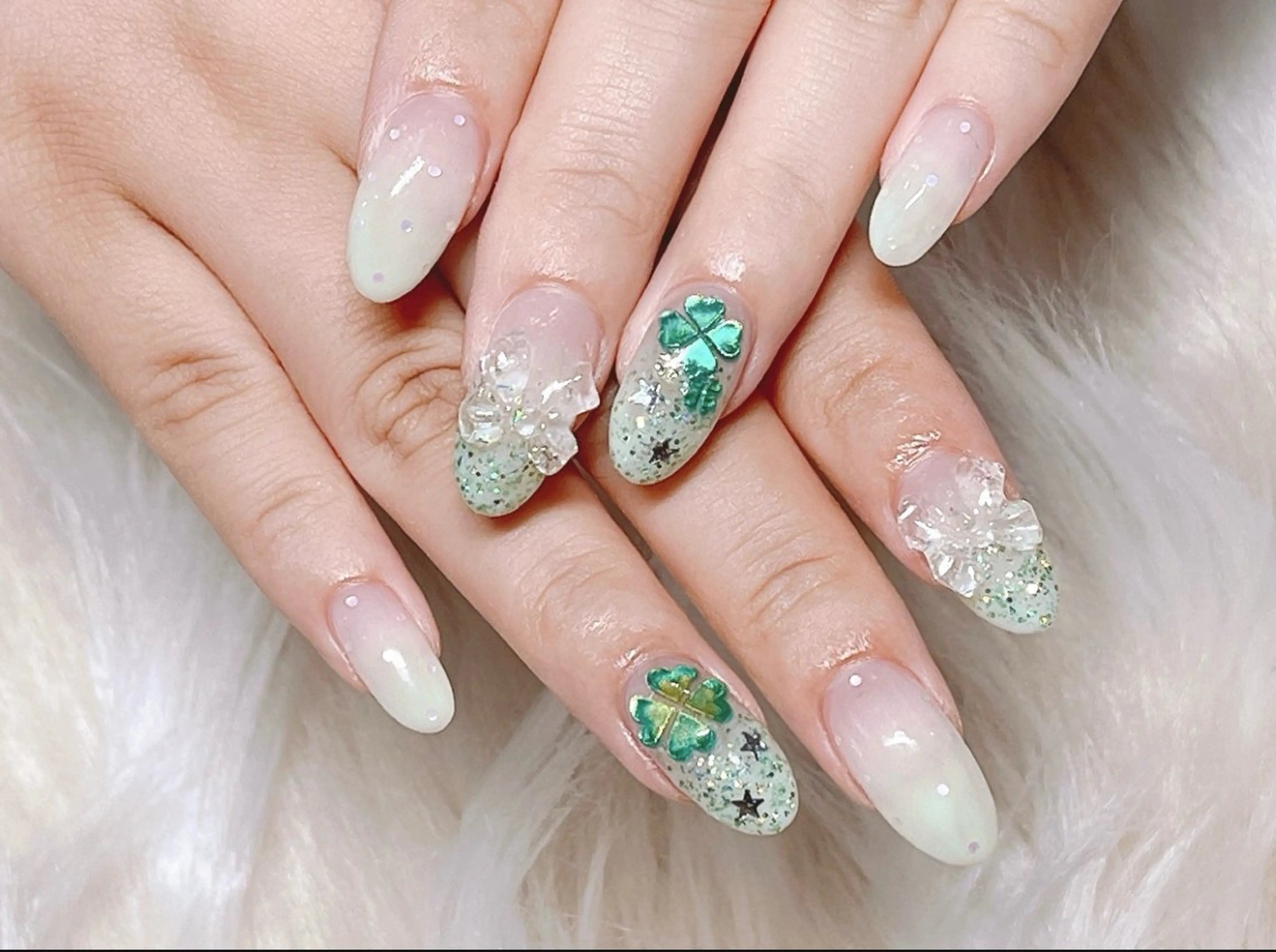 ネイル 長さ出し フットネイル フレンチネイル ジェルネイル グラデーション ハンドネイル Nail&eye Belire 新宿のネイルデザイン