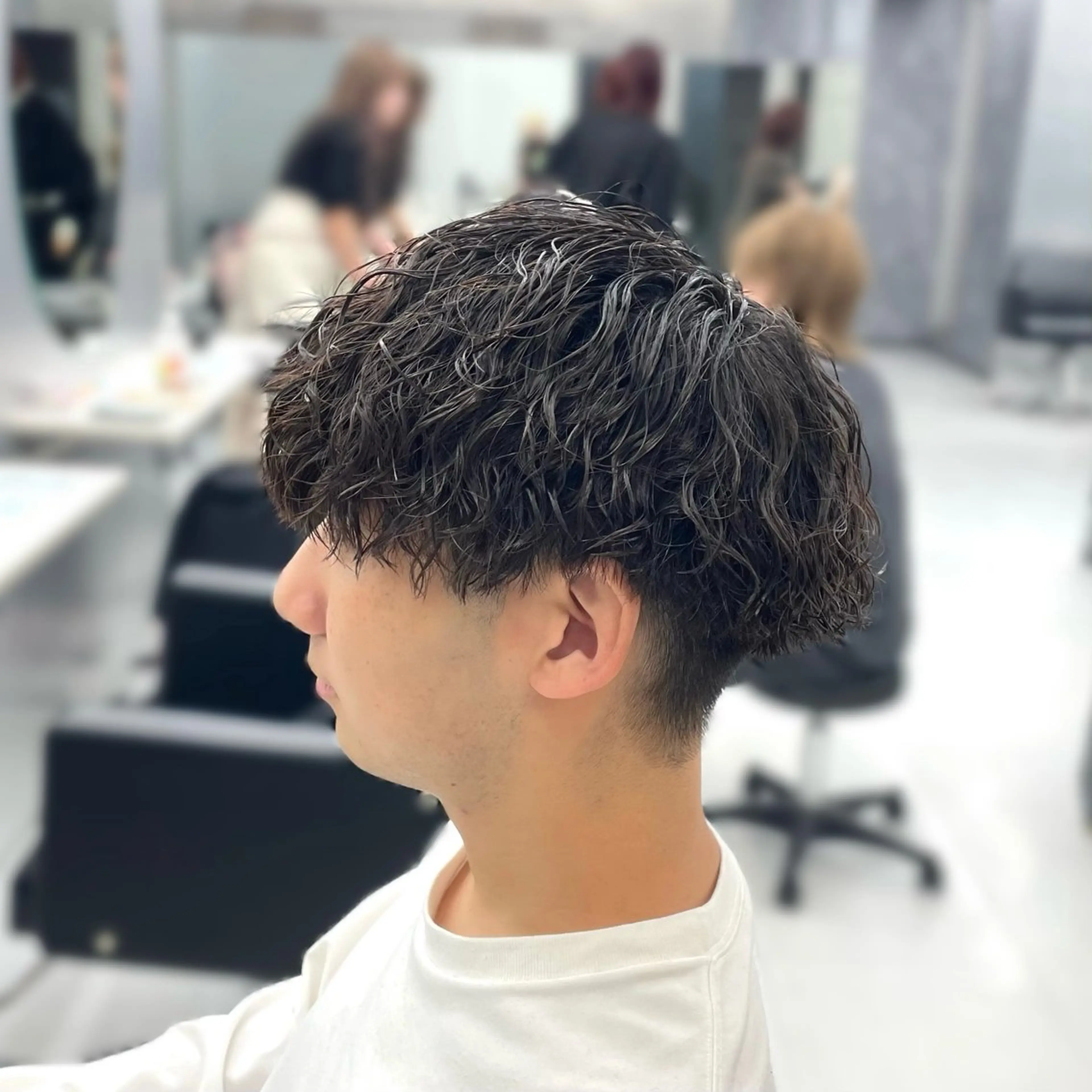 ショート パーマ メンズ カット パーマ トリートメント ʜᴀʀᴜᴋᴀ♱メンズ ウルフ/ブリーチのヘアスタイル