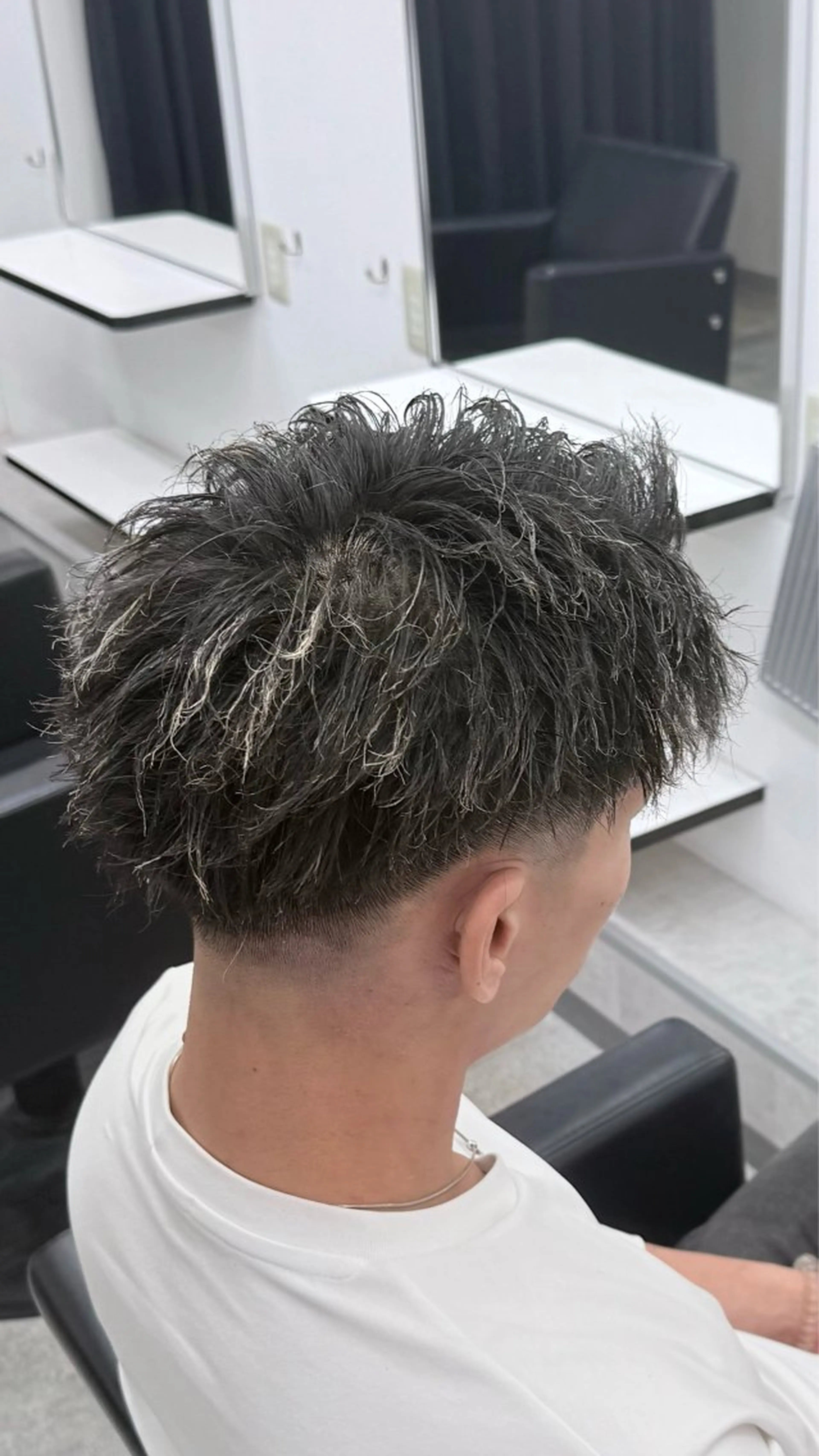 メンズ フェードカット メンズ特化美容師 安藤瑠希のヘアスタイル