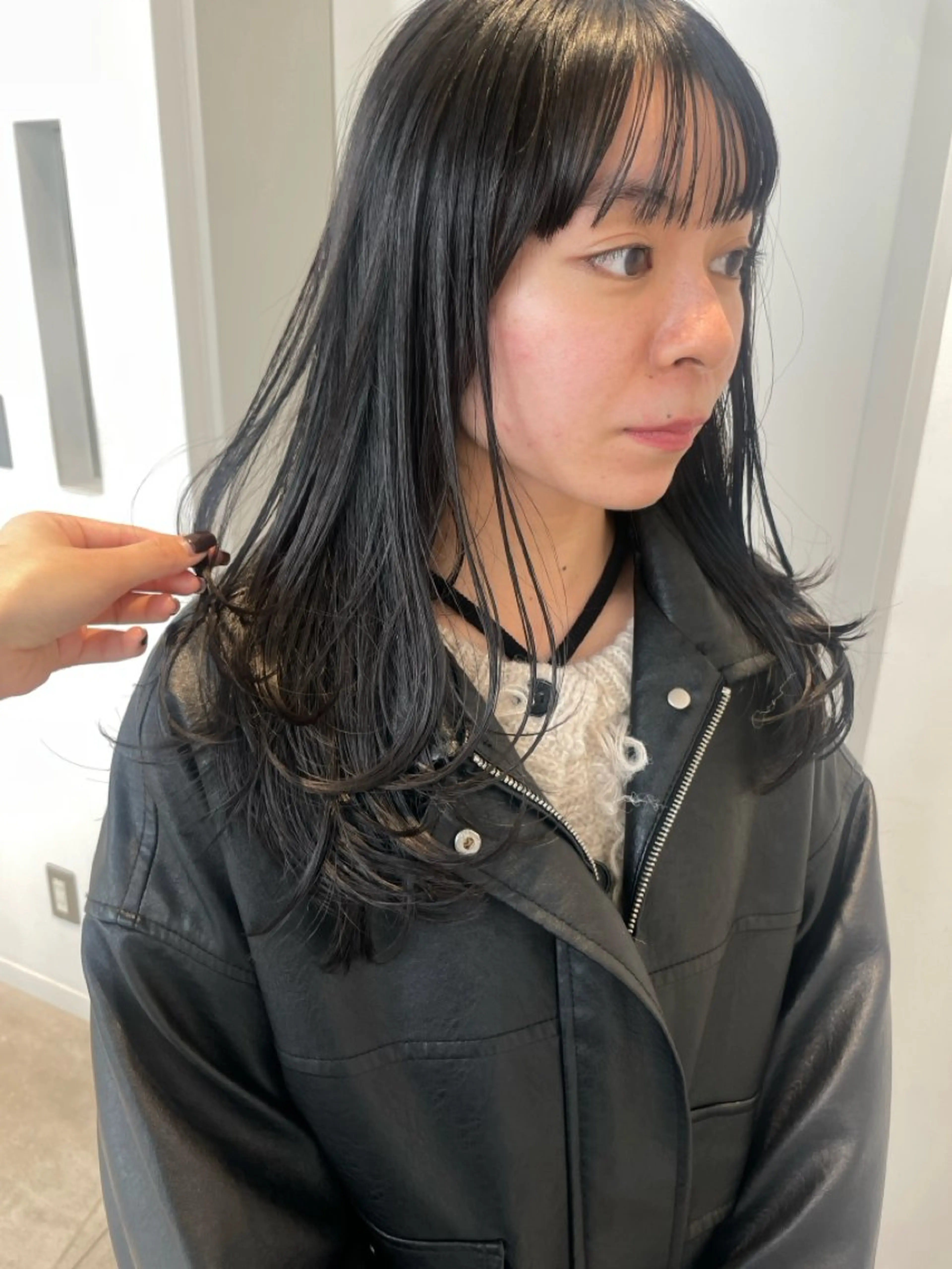 セミロング カラー 透明感カラー レイヤーカット カット ヘアカラー 抜け感ボブ×パーマ |kazaneのヘアスタイル