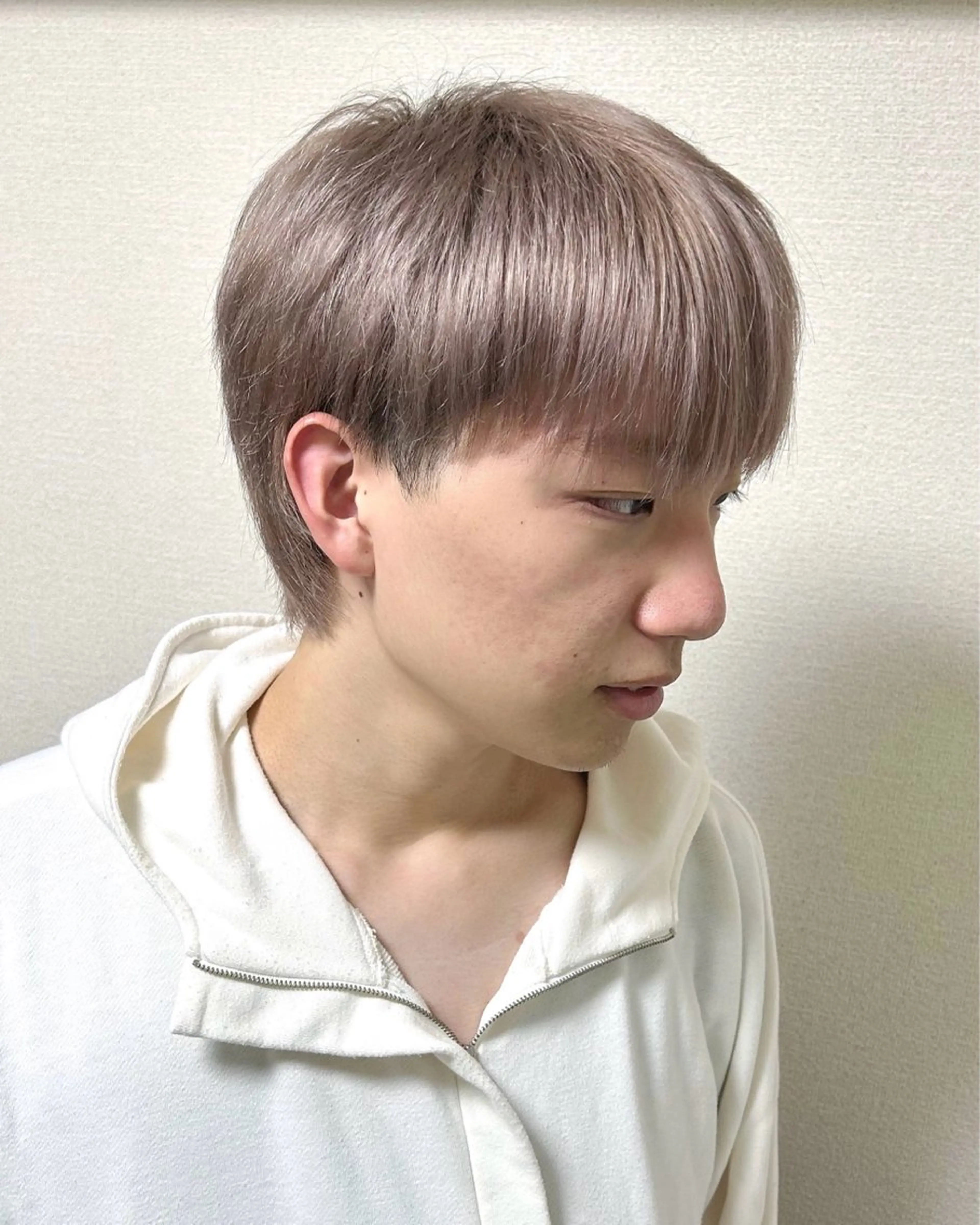カラー 横山ダブルカラー ハイライト透明感カラのヘアスタイル