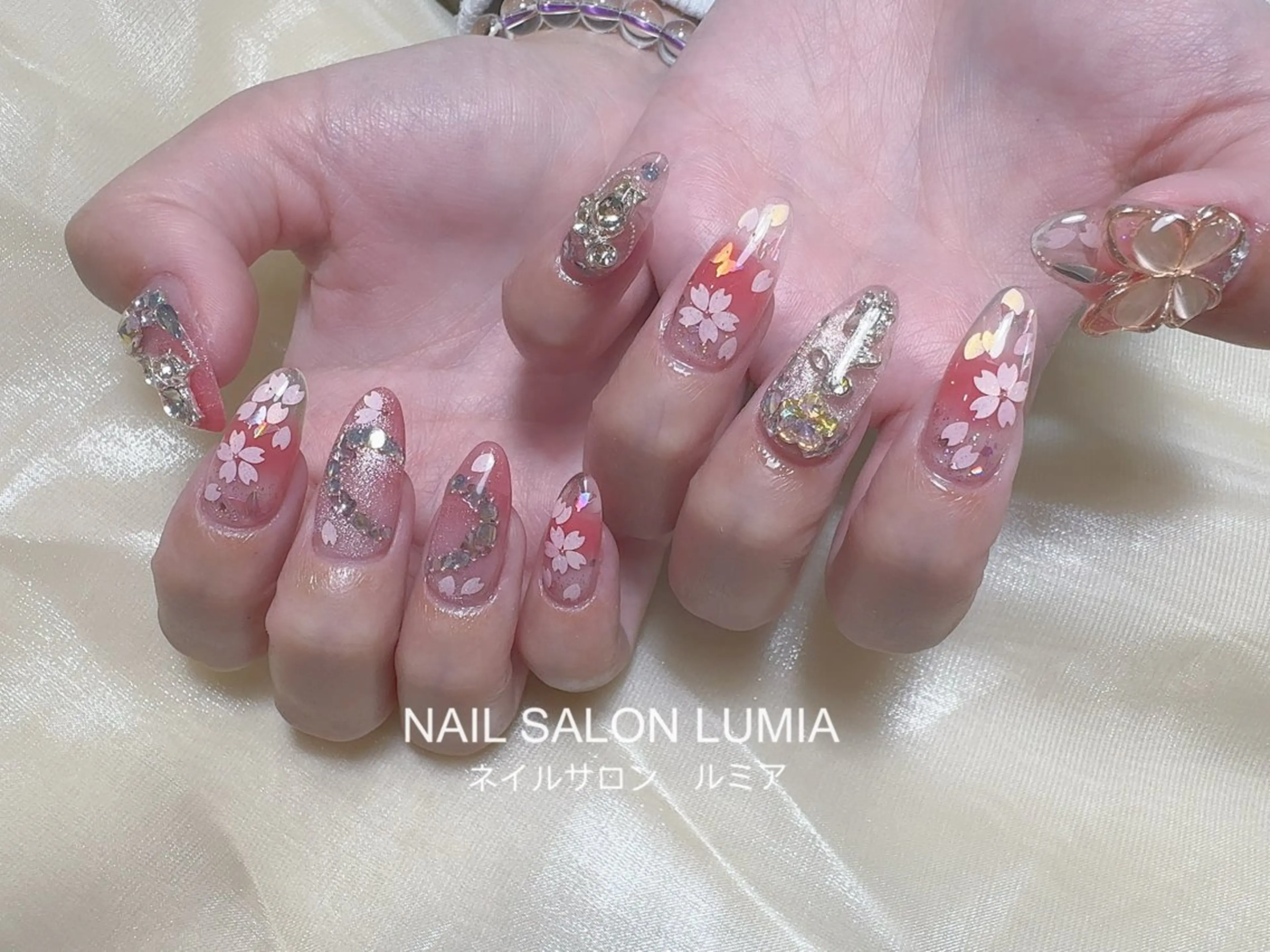 ネイル ハンドネイル ネイルサロン ルミア Lumia 店長のネイルデザイン