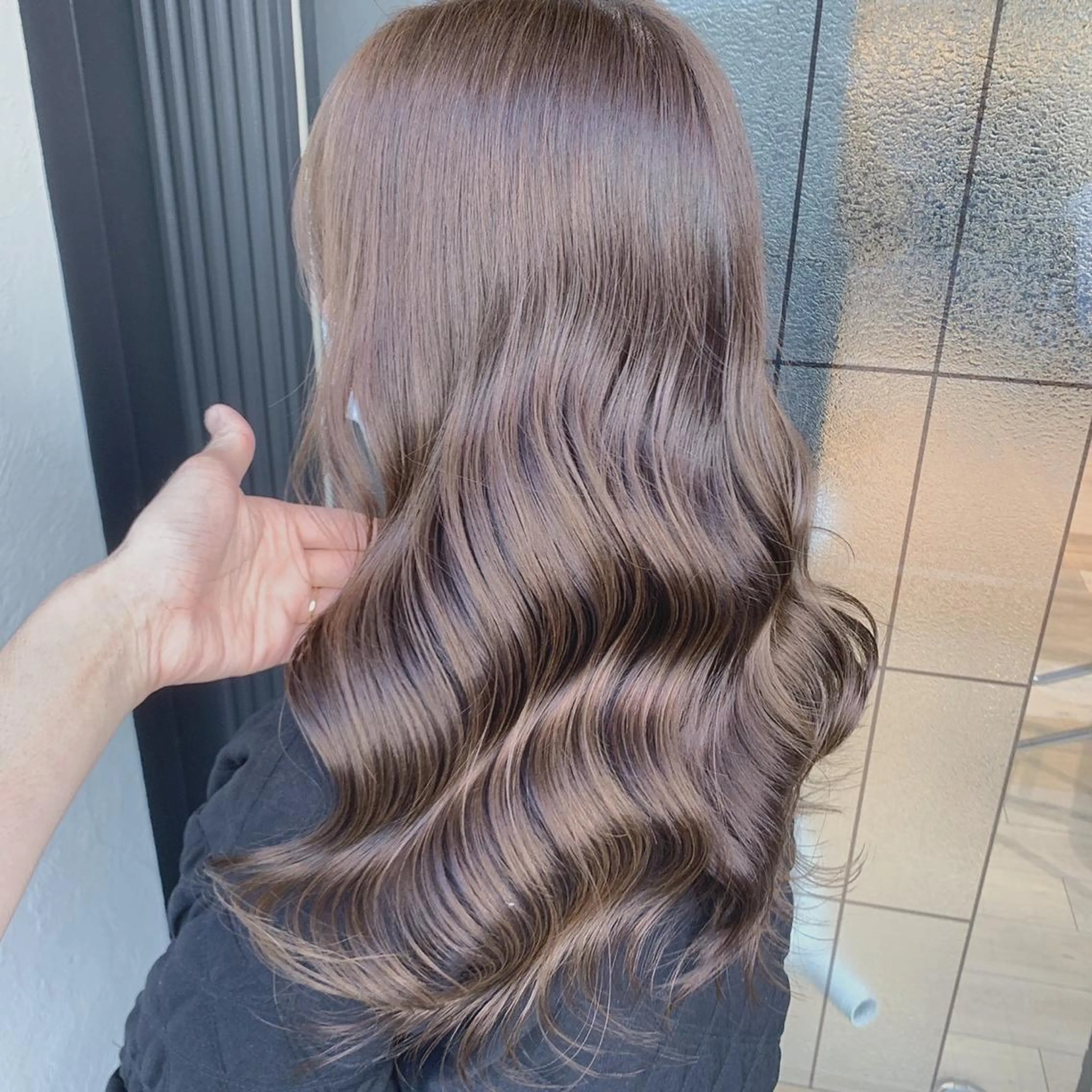ロング 亀川蓮 Agu hairのヘアスタイル