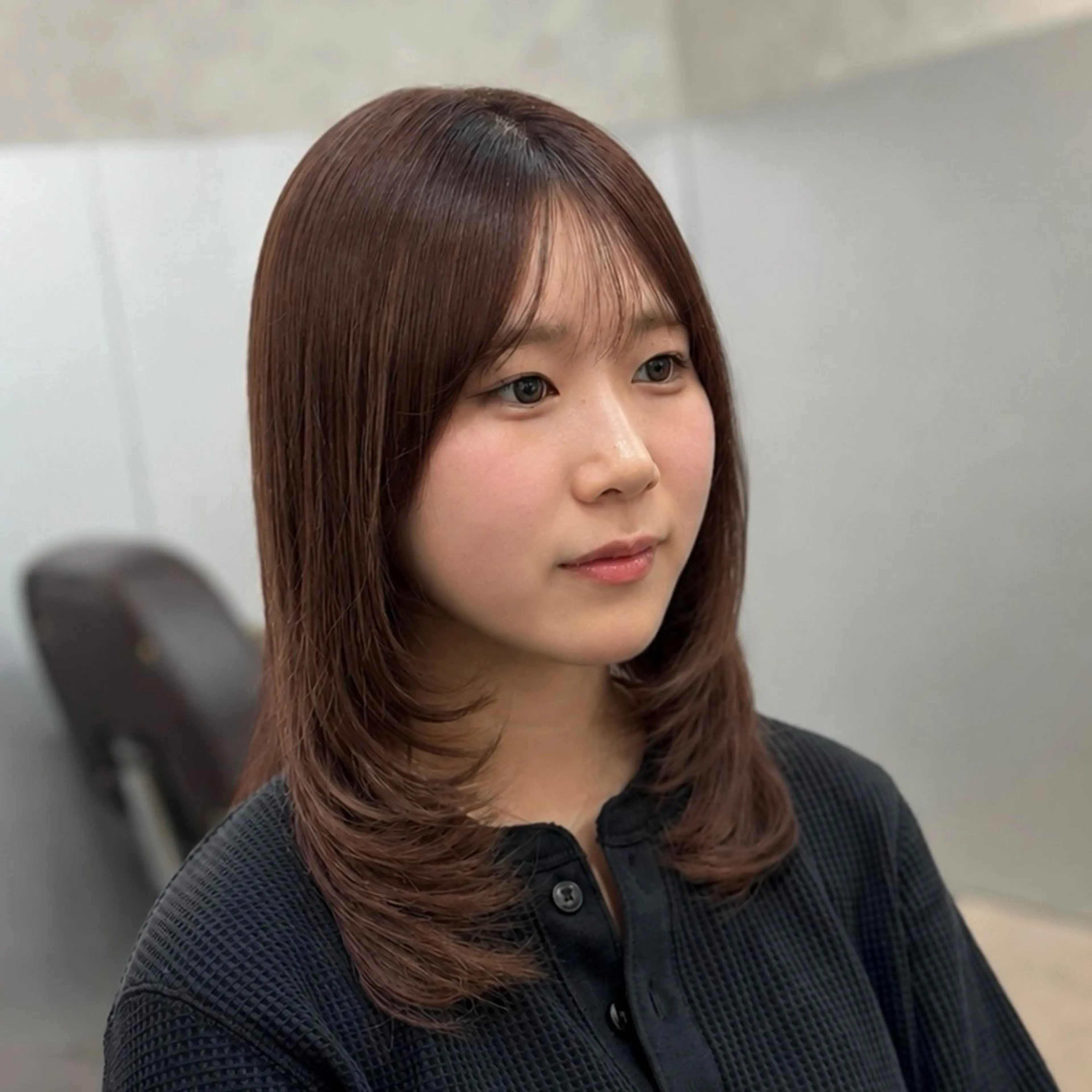 ミディアム カット ヘアカラー トリートメント ✨レイヤーカット✨ 顔まわり✂️鎌倉楓麻のヘアスタイル