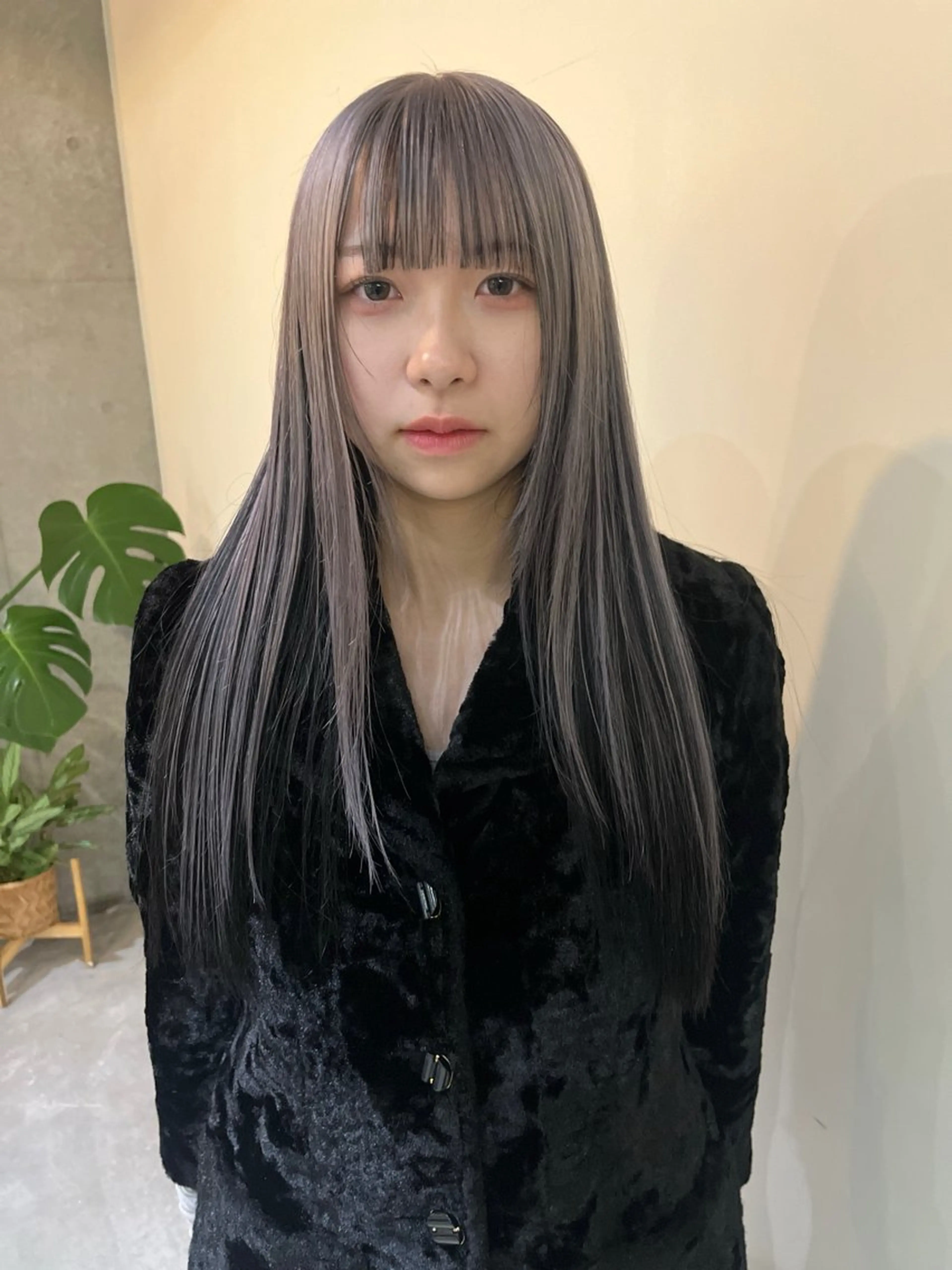 ロング レイヤーカット\ウル フ　chinatsuのヘアスタイル